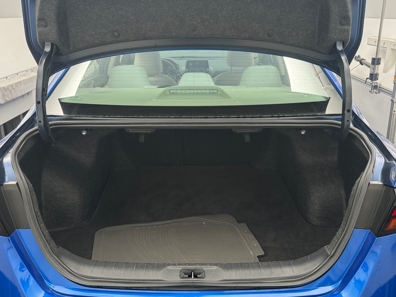 Thumbnail: 2025 Nissan Altima - 7