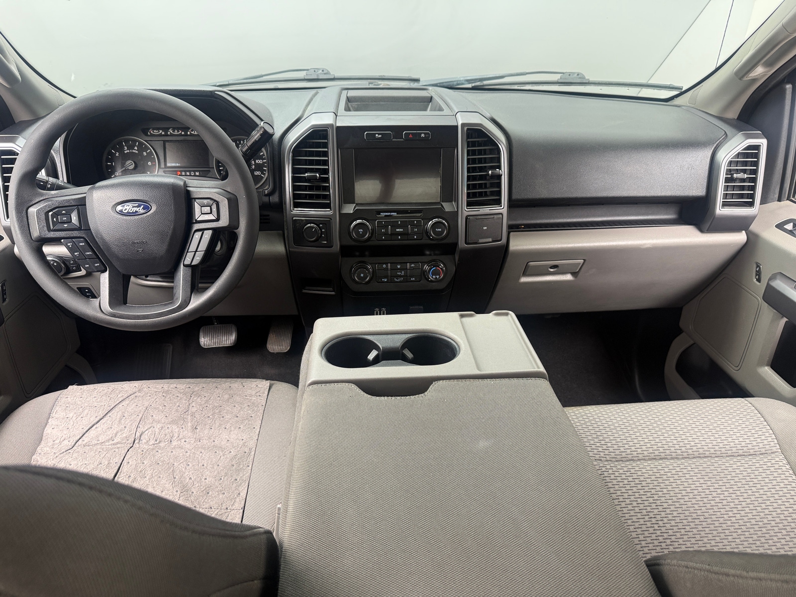 Thumbnail: 2020 Ford Econoline - 3