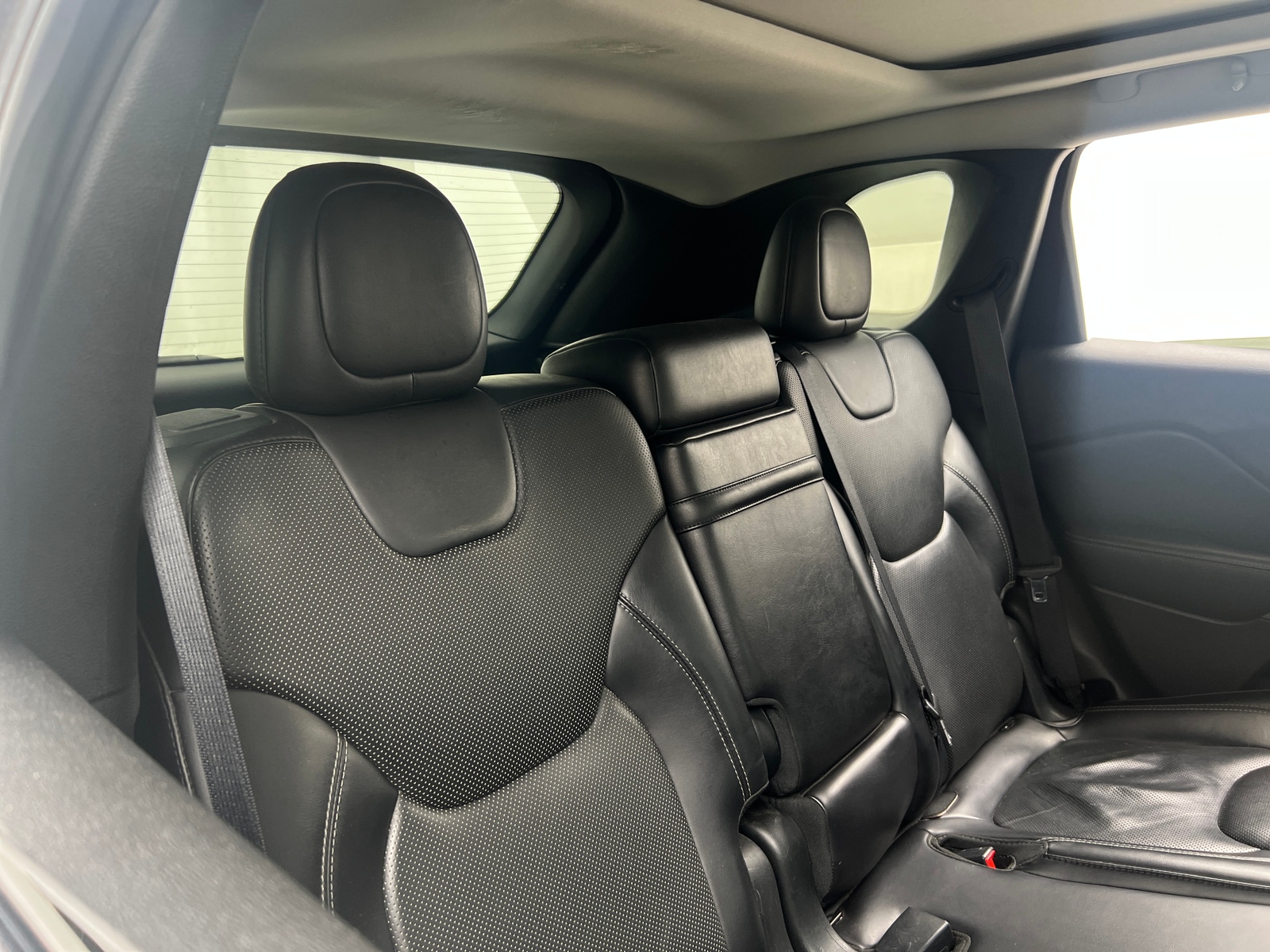 Thumbnail: 2019 Jeep Cherokee - 5