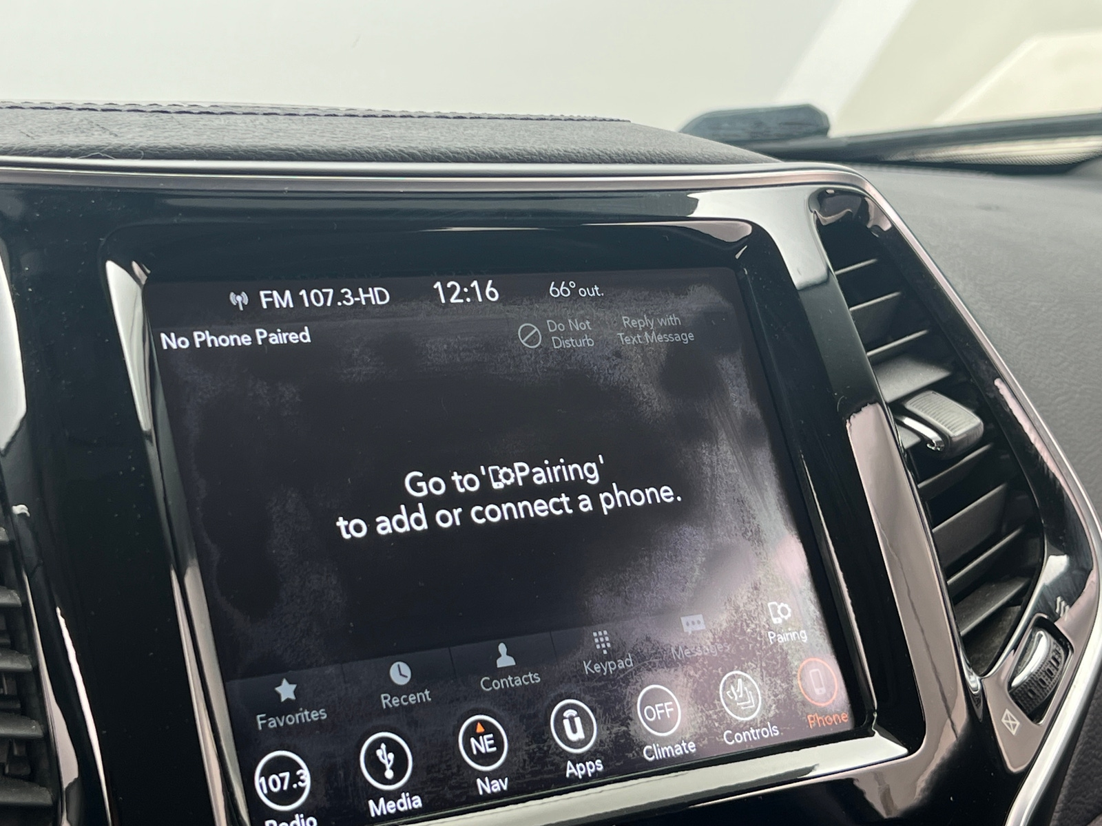 Thumbnail: 2019 Jeep Cherokee - 3