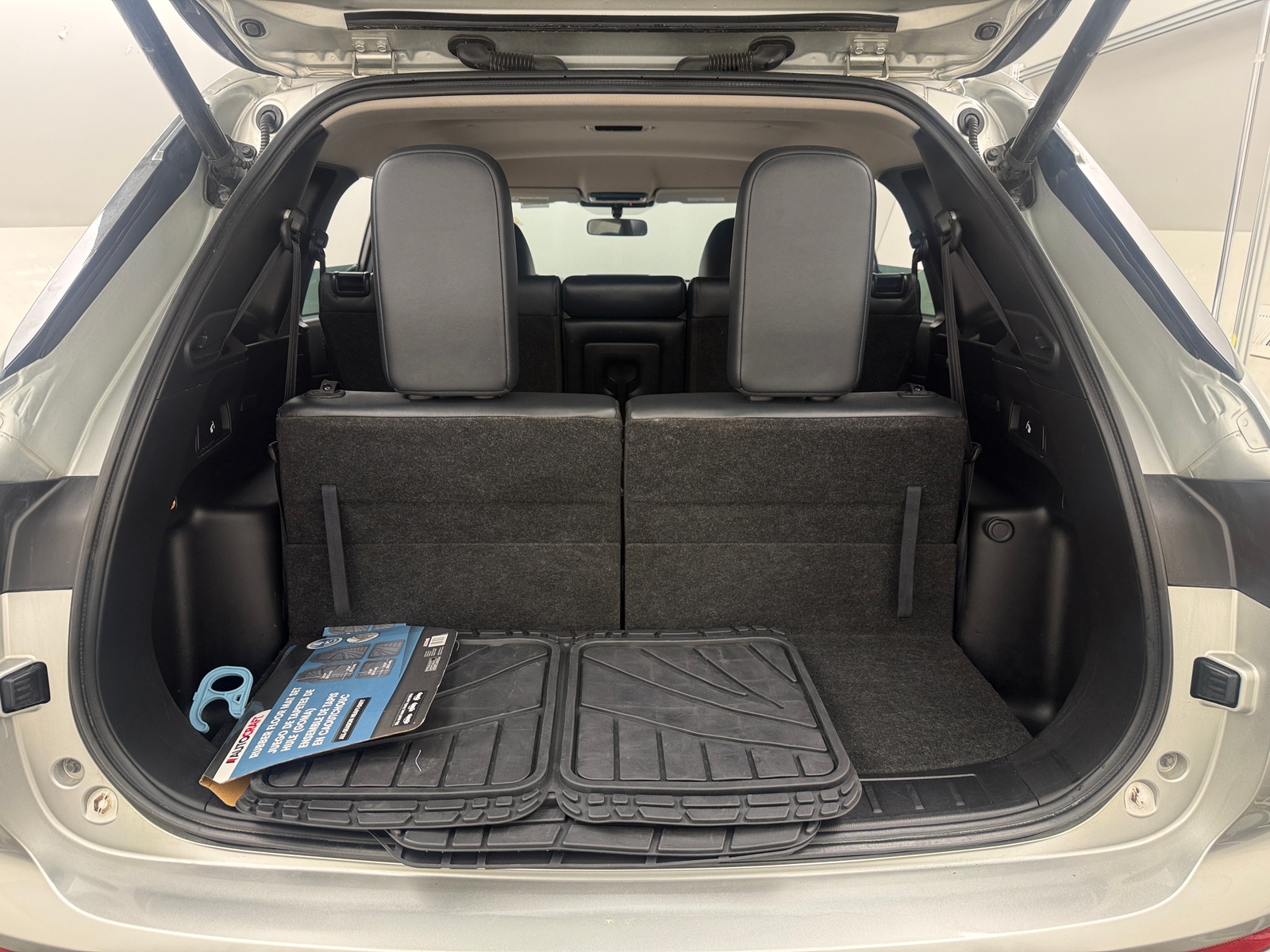 Thumbnail: 2022 Mitsubishi Outlander - 6