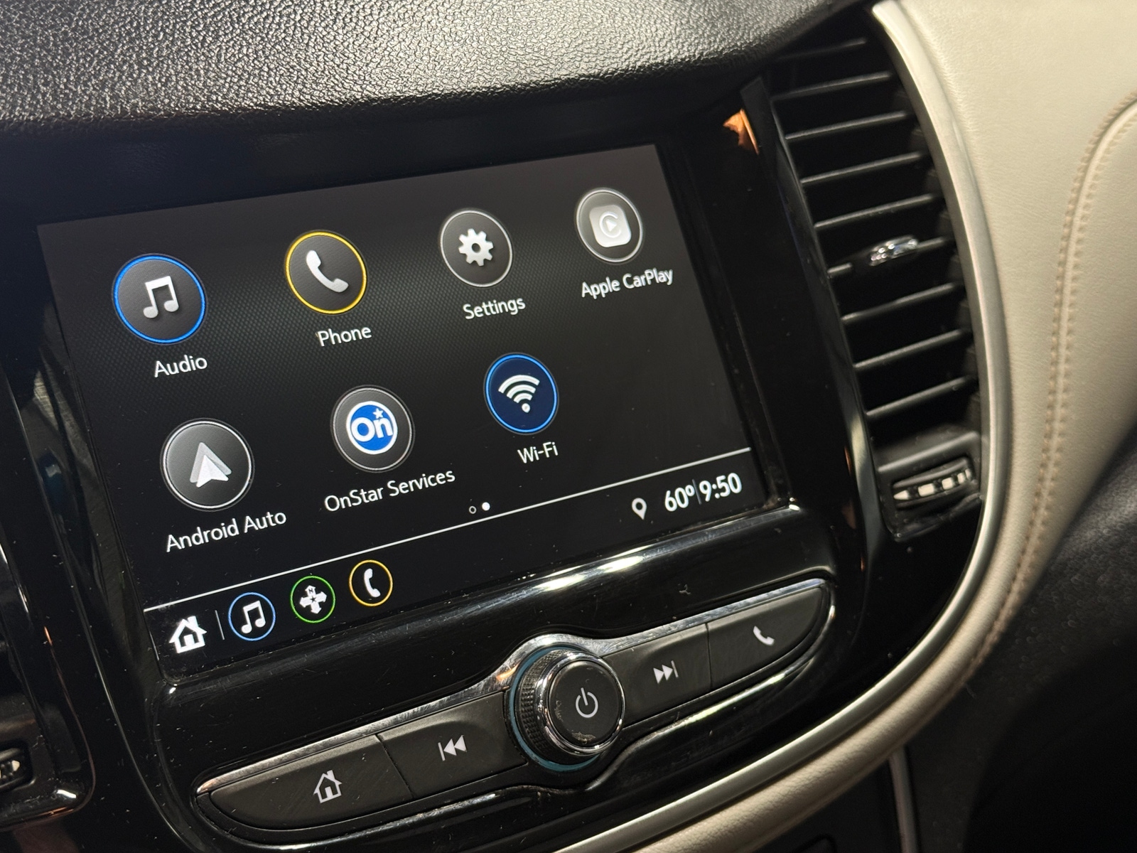 Thumbnail: 2019 Chevrolet Trax - 4