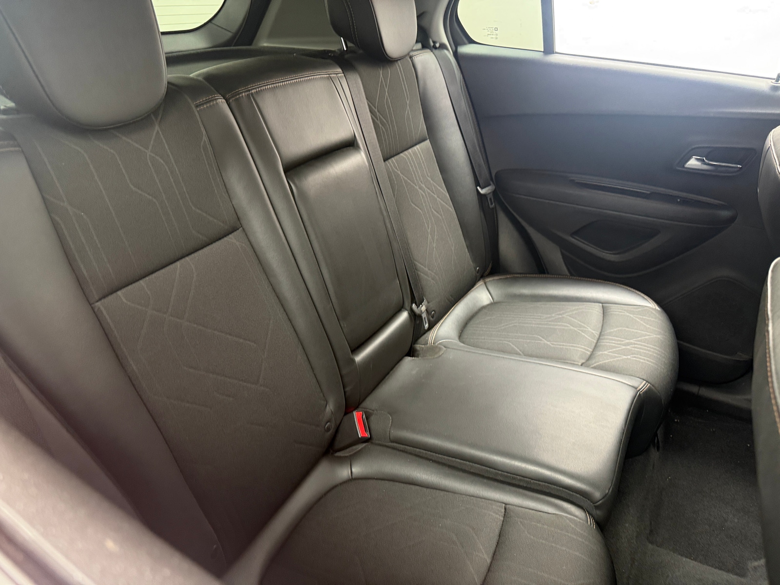 Thumbnail: 2017 Chevrolet Trax - 6