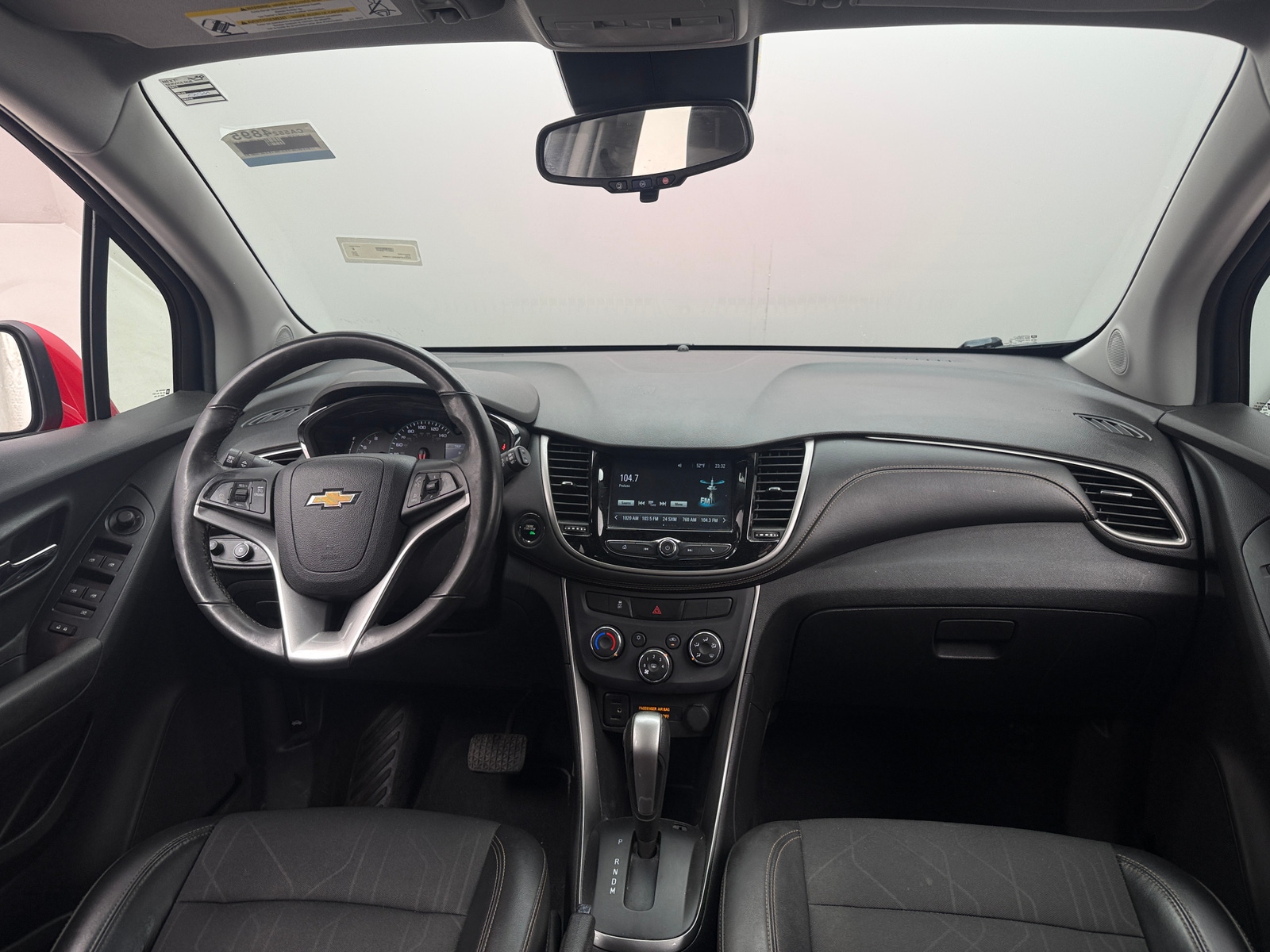 Thumbnail: 2017 Chevrolet Trax - 3