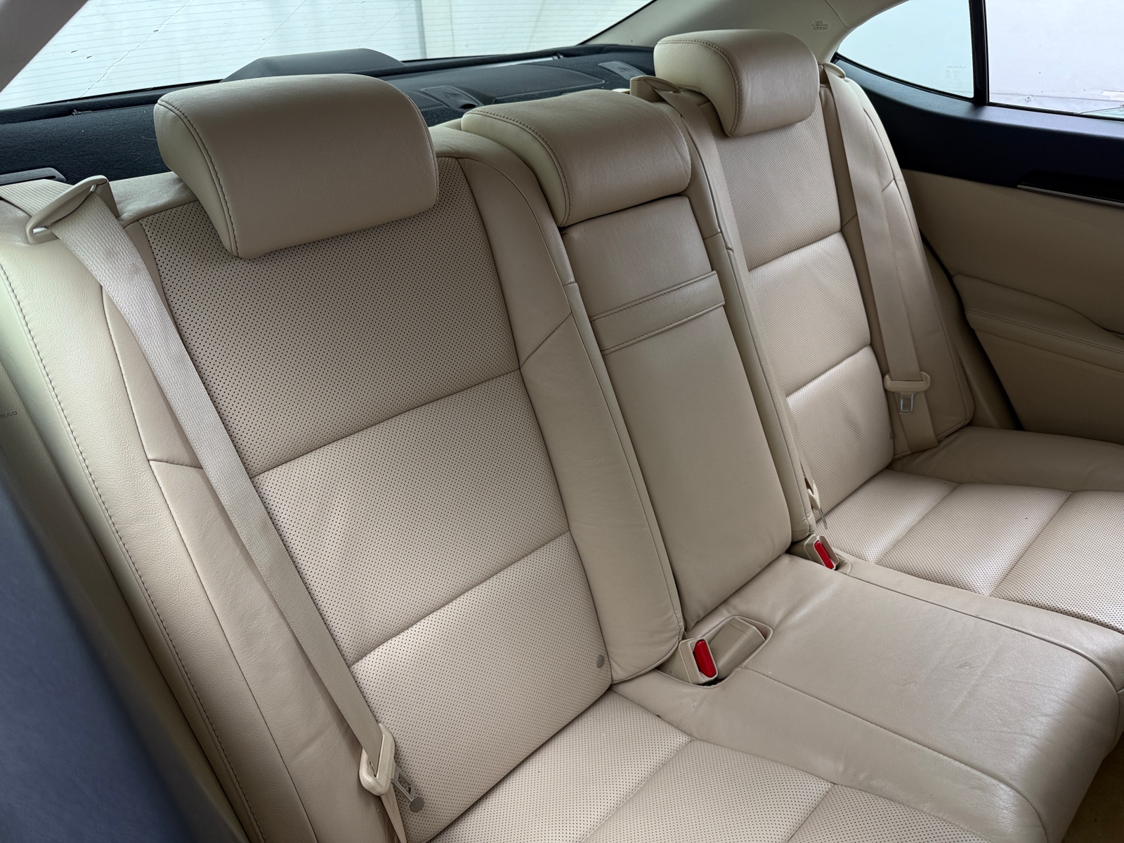 Thumbnail: 2013 Lexus ES - 5