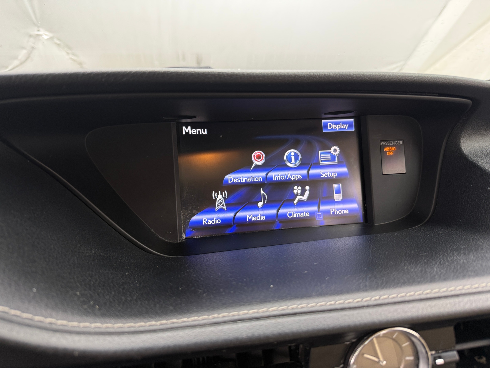 Thumbnail: 2013 Lexus ES - 3