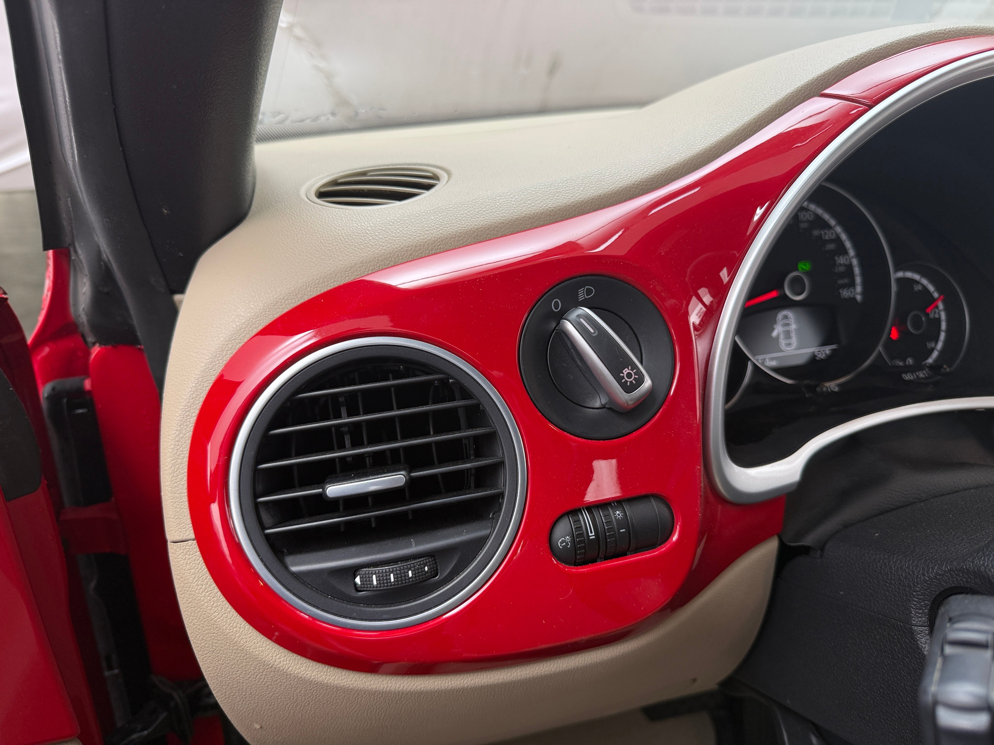 2014 Volkswagen Beetle - Image 1