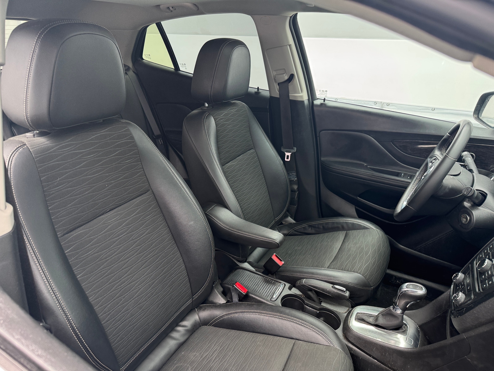 Thumbnail: 2015 Buick Encore - 2