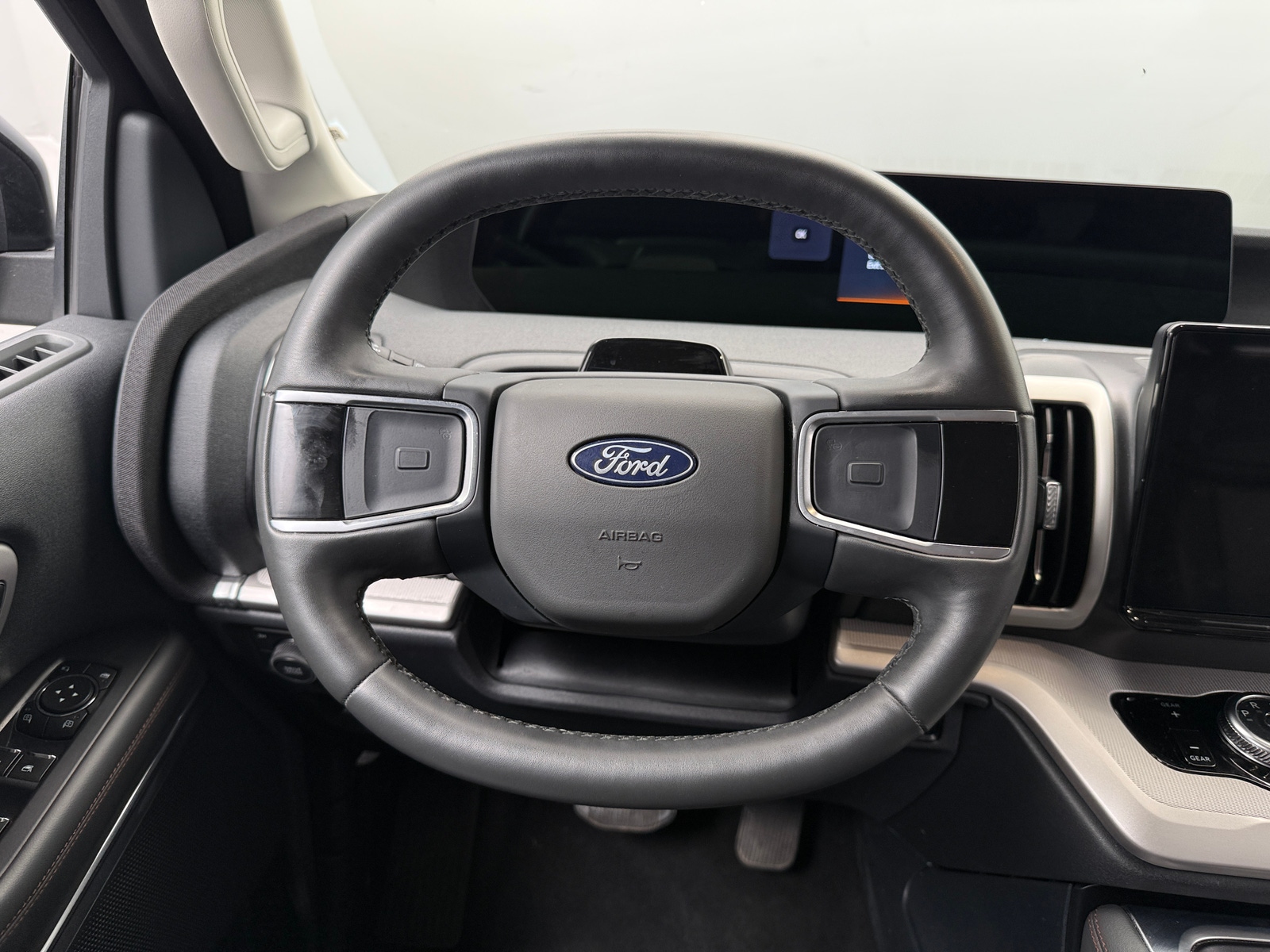 Thumbnail: 2025 Ford Expedition MAX - 5