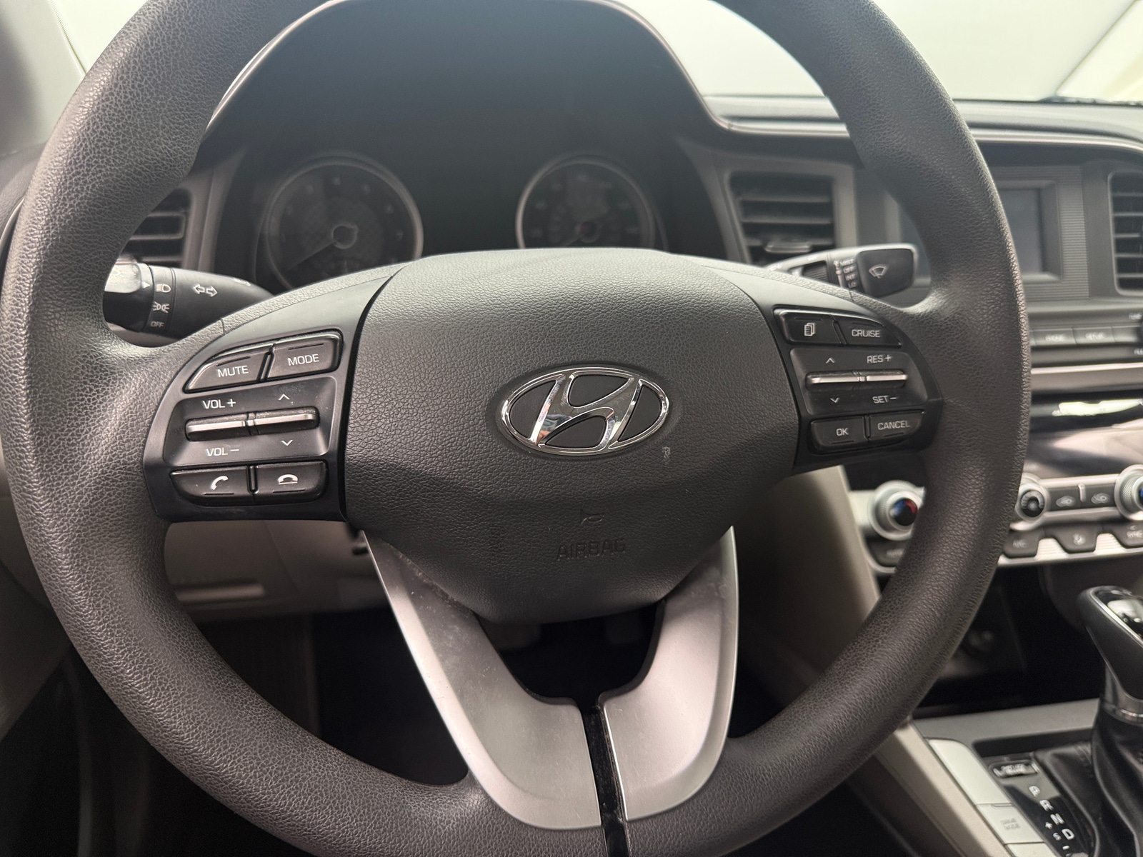 Thumbnail: 2020 Hyundai Elantra - 5