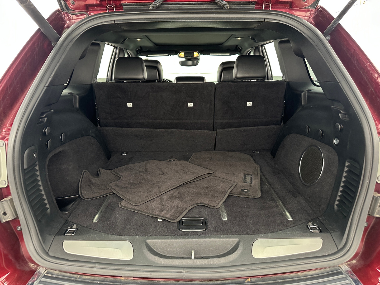 Thumbnail: 2017 Jeep Grand Cherokee - 6