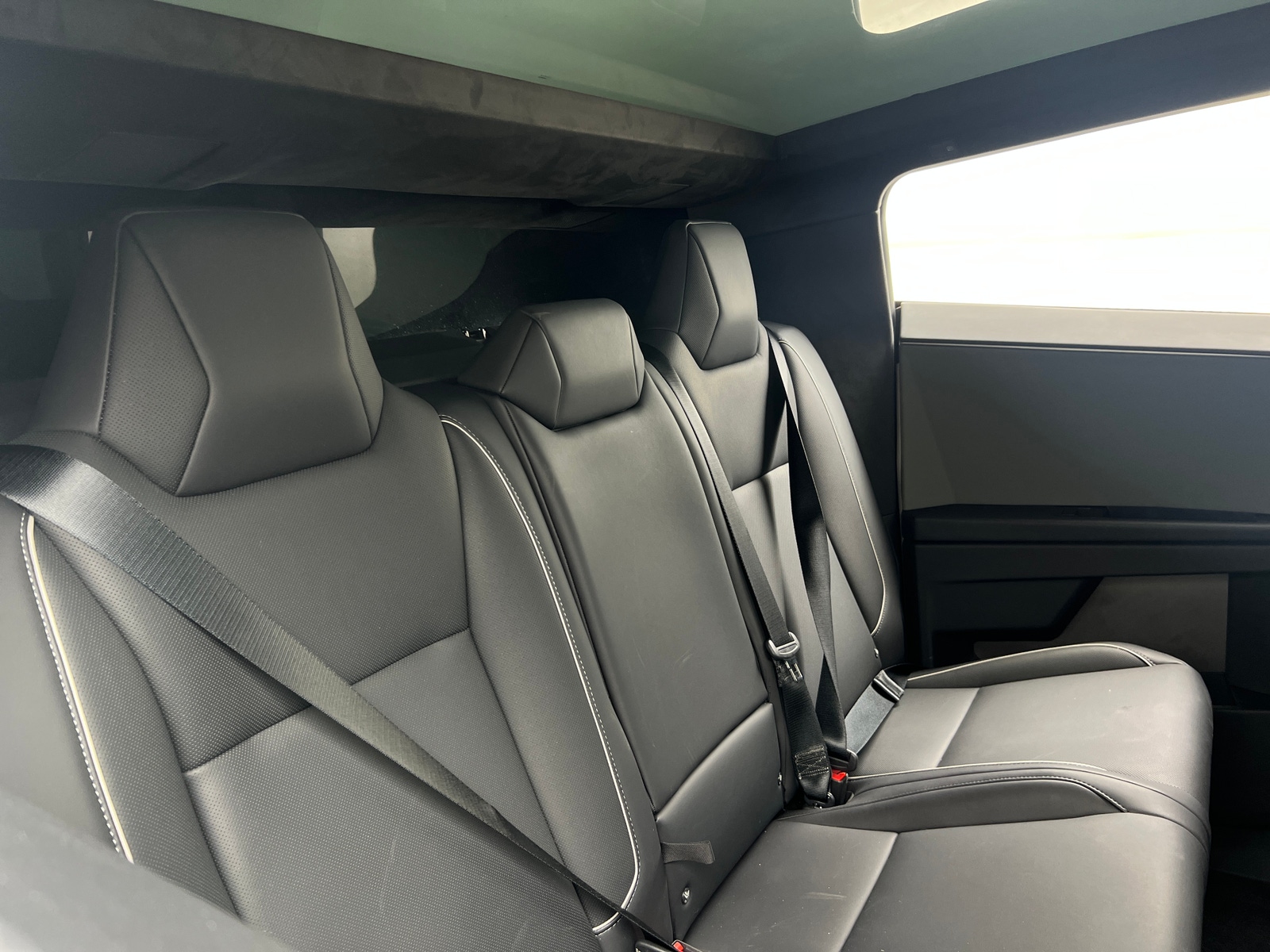 Thumbnail: 2024 Tesla Cybertruck - 5