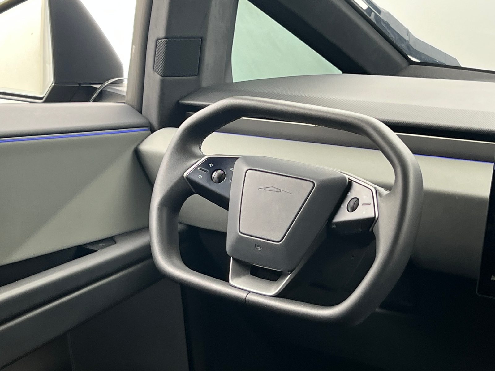 Thumbnail: 2024 Tesla Cybertruck - 4