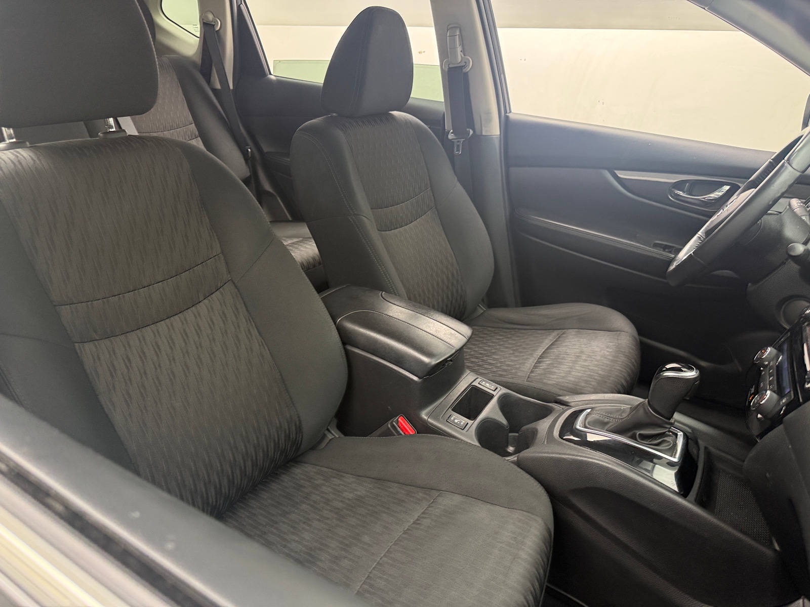 Thumbnail: 2018 Nissan Rogue - 2