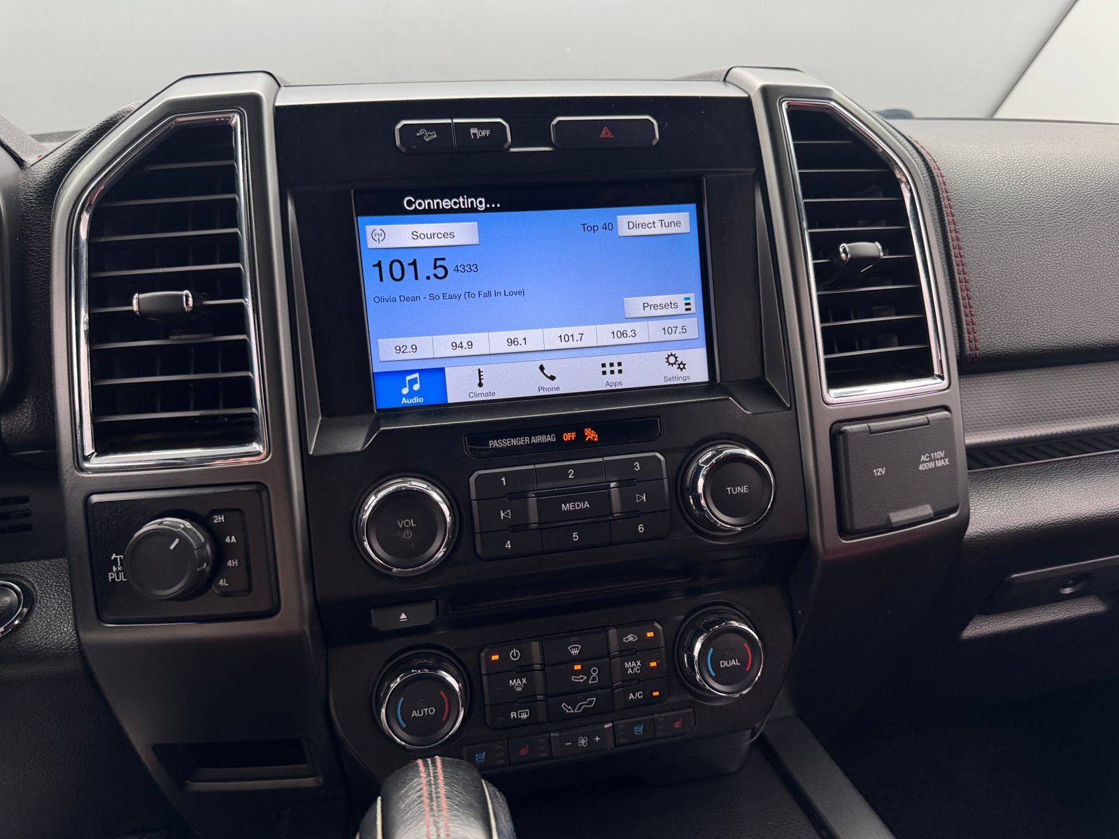 Thumbnail: 2016 Ford Econoline - 3