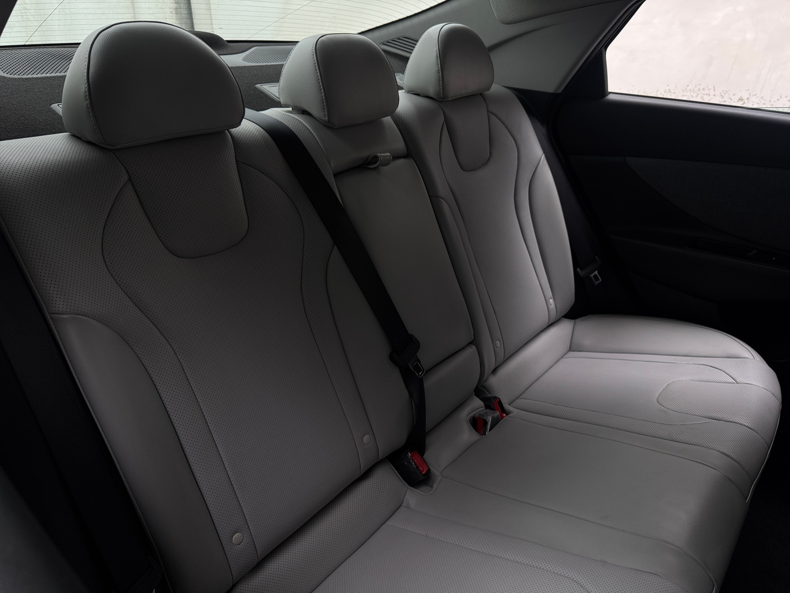 Thumbnail: 2022 Hyundai Elantra - 5