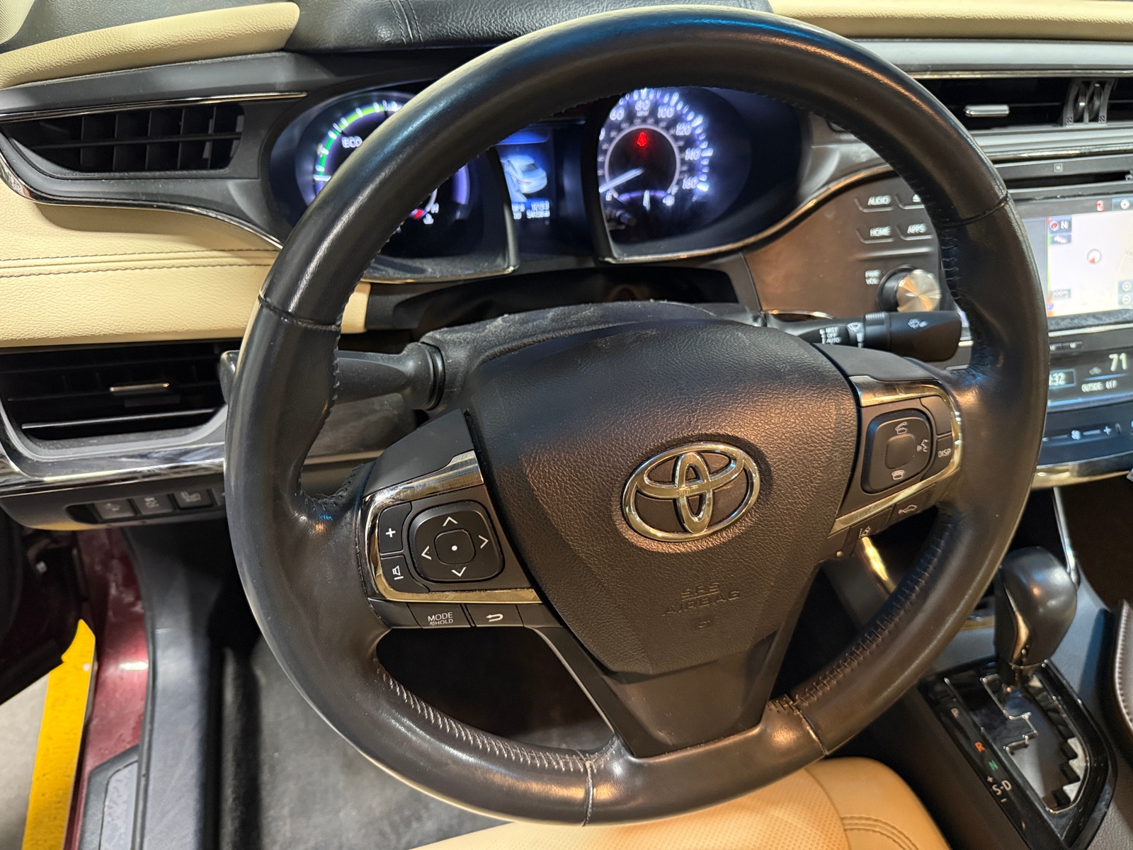 Thumbnail: 2016 Toyota Avalon - 4