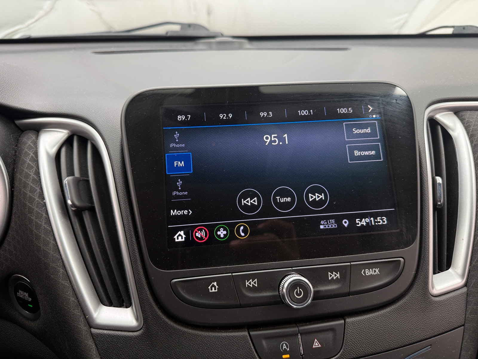 Thumbnail: 2020 Chevrolet Malibu - 4