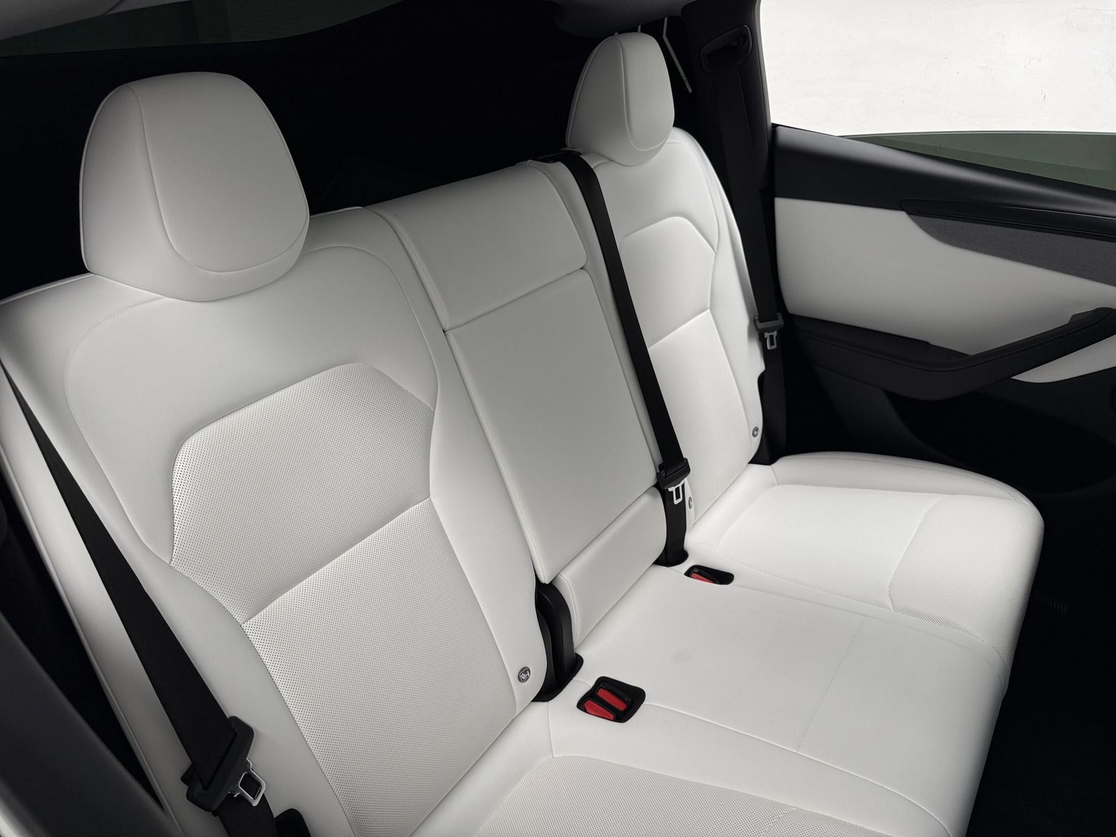 Thumbnail: 2026 Tesla Model Y - 5