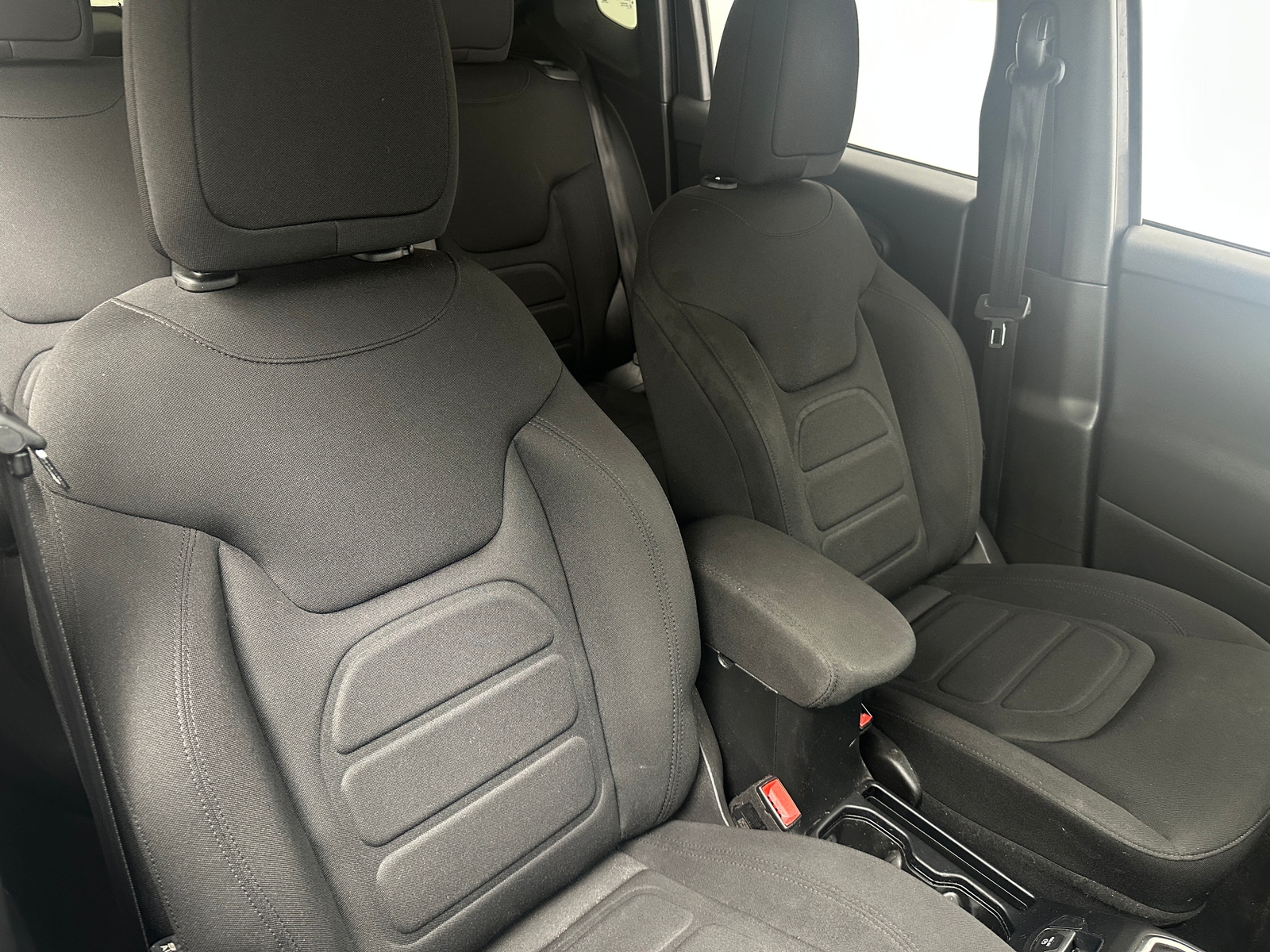 Thumbnail: 2019 Jeep Renegade - 2
