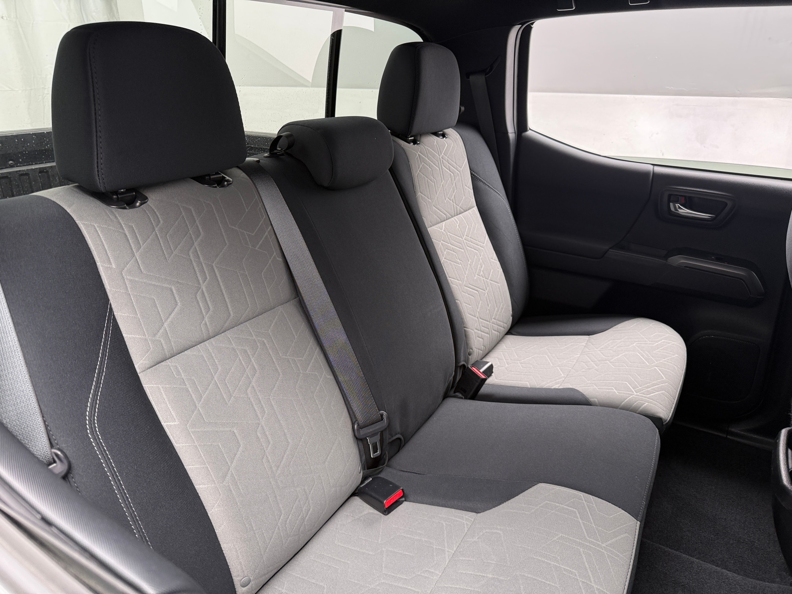 Thumbnail: 2022 Toyota Tacoma - 6