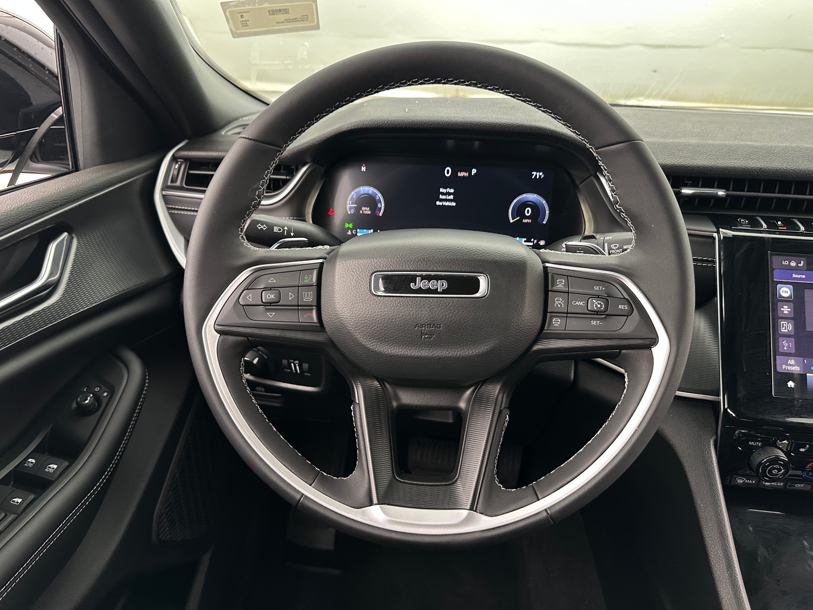 Thumbnail: 2025 Jeep Grand Cherokee - 5