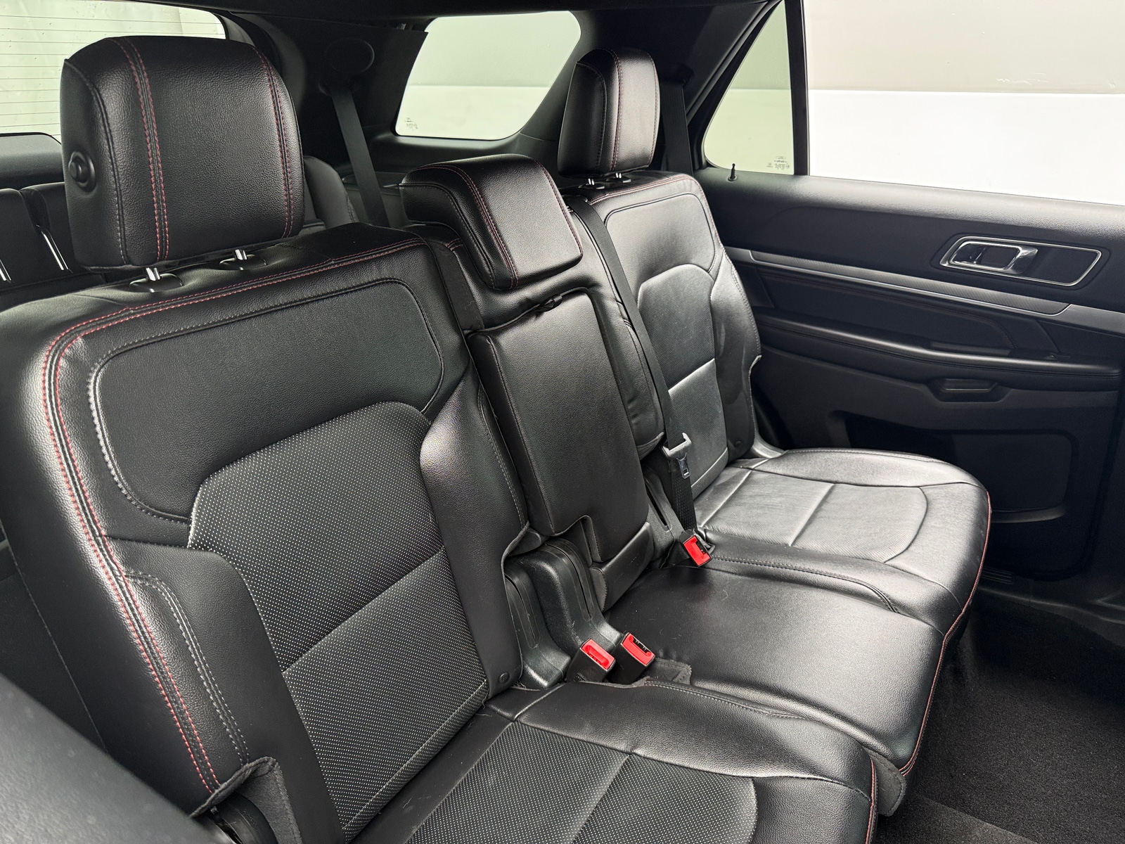 Thumbnail: 2019 Ford Explorer - 5