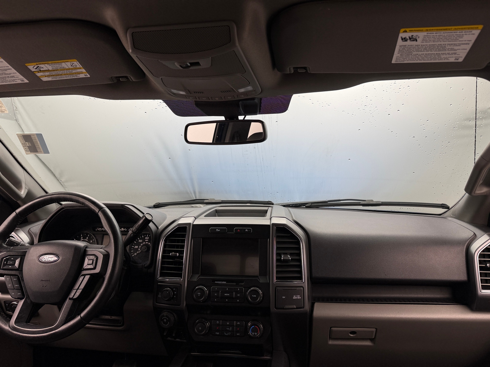 Thumbnail: 2020 Ford Econoline - 3