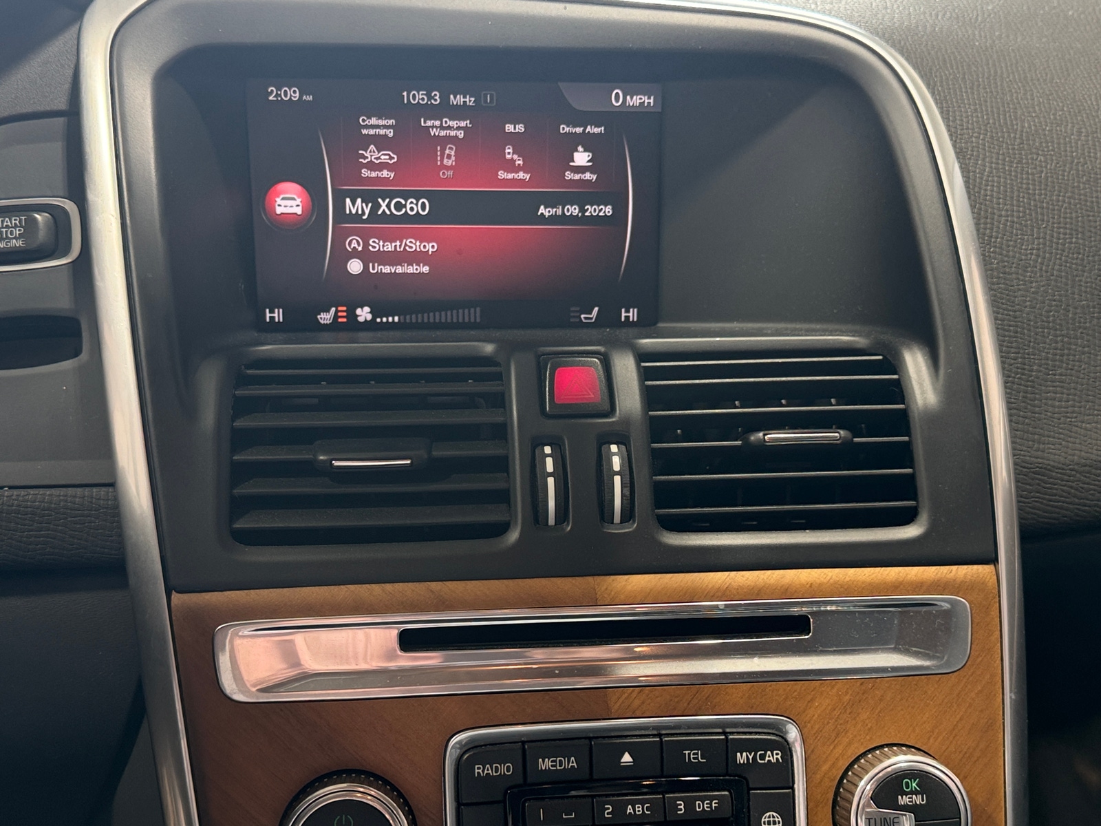 Thumbnail: 2017 Volvo XC60 - 3