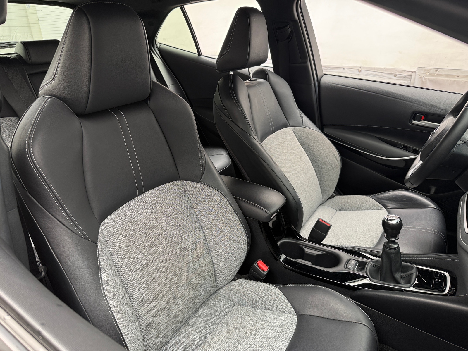 Thumbnail: 2021 Toyota Corolla - 2