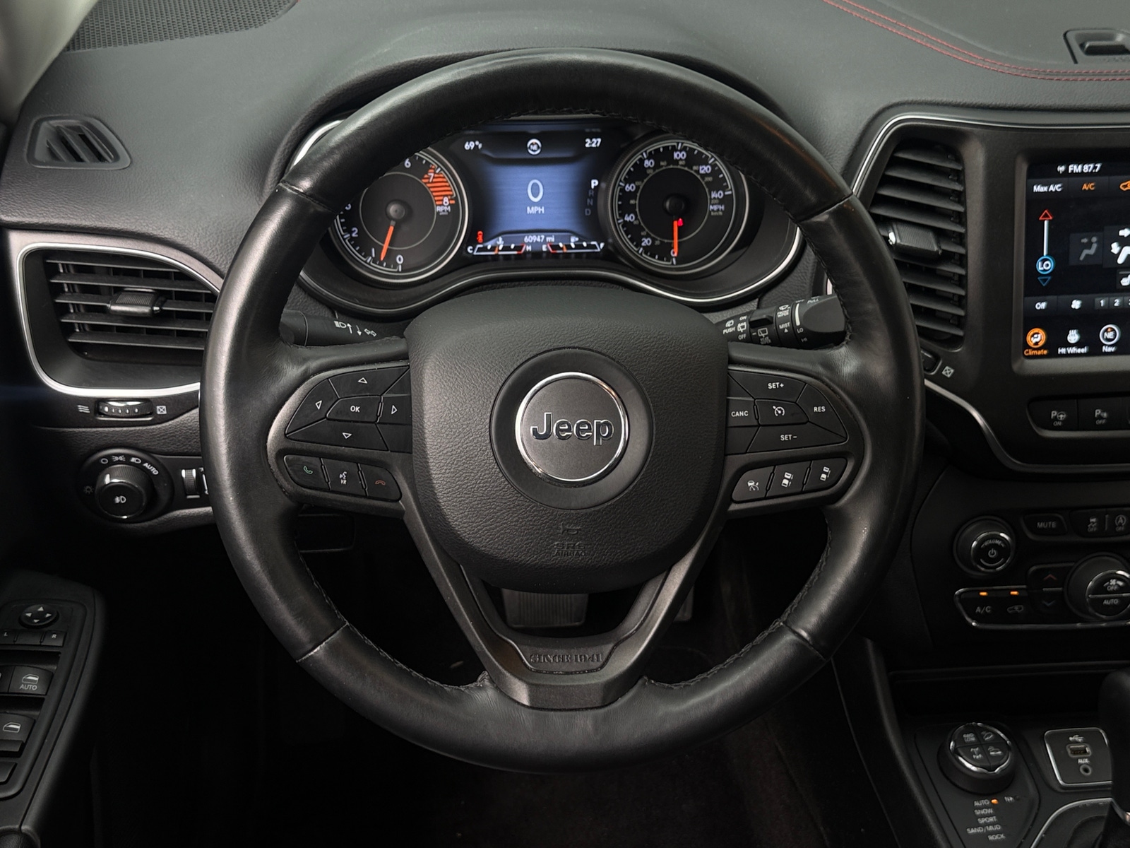 Thumbnail: 2019 Jeep Cherokee - 4