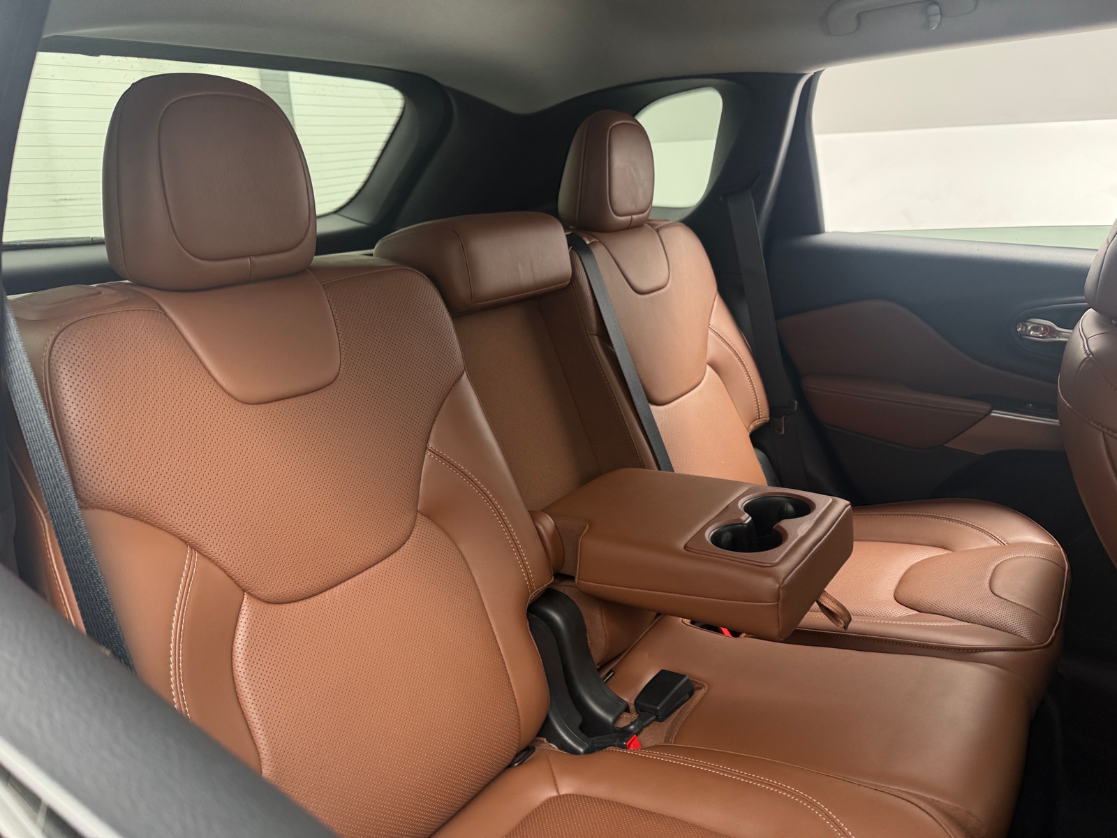 Thumbnail: 2019 Jeep Cherokee - 5