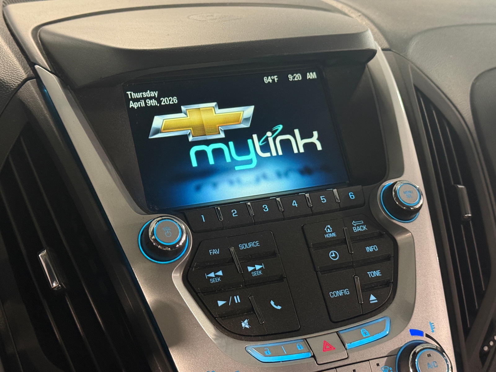 Thumbnail: 2015 Chevrolet Equinox - 4