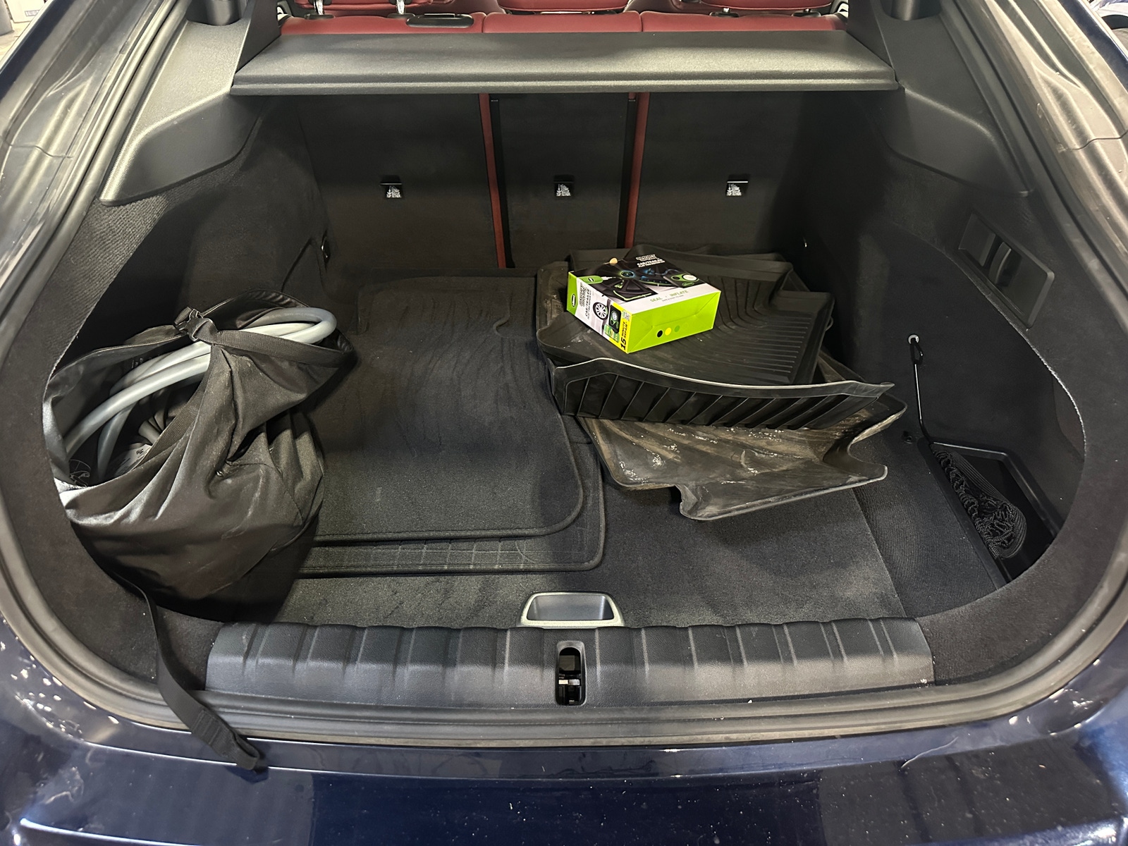 Thumbnail: 2023 BMW i4 - 6