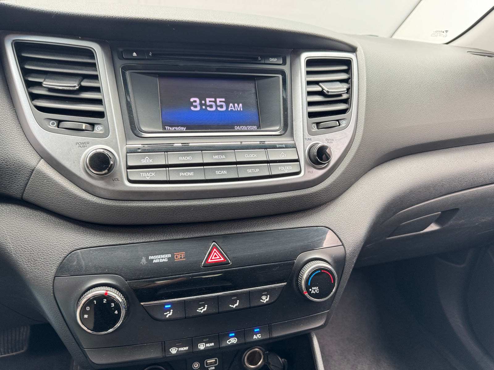 Thumbnail: 2017 Hyundai Tucson - 4