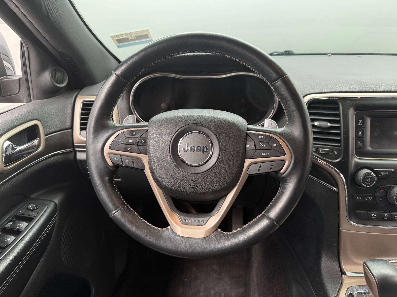 Thumbnail: 2016 Jeep Grand Cherokee - 4