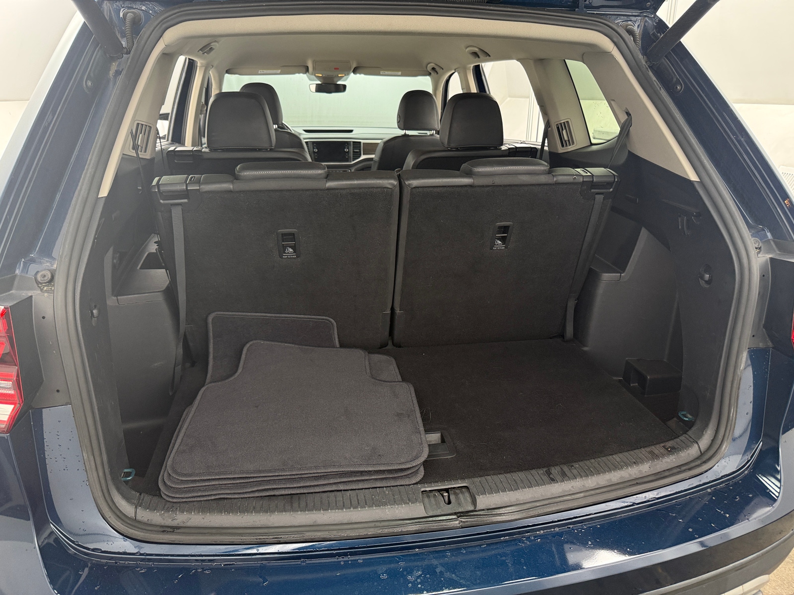 Thumbnail: 2019 Volkswagen Atlas - 6