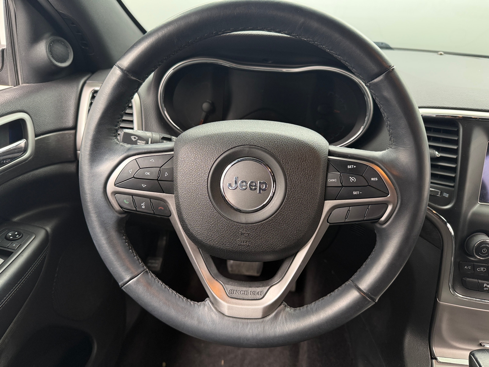 Thumbnail: 2018 Jeep Grand Cherokee - 5