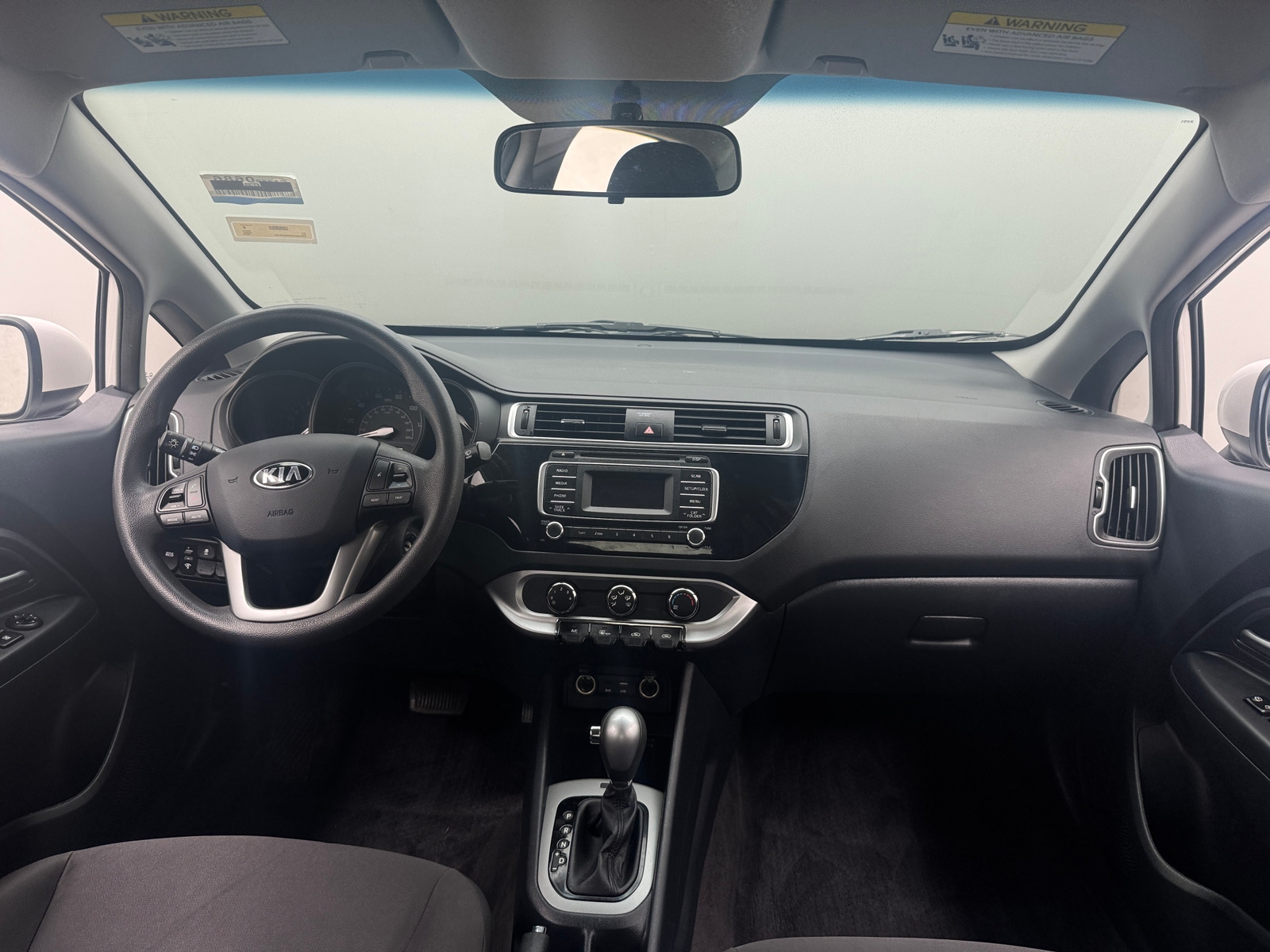 Thumbnail: 2016 Kia Rio - 3