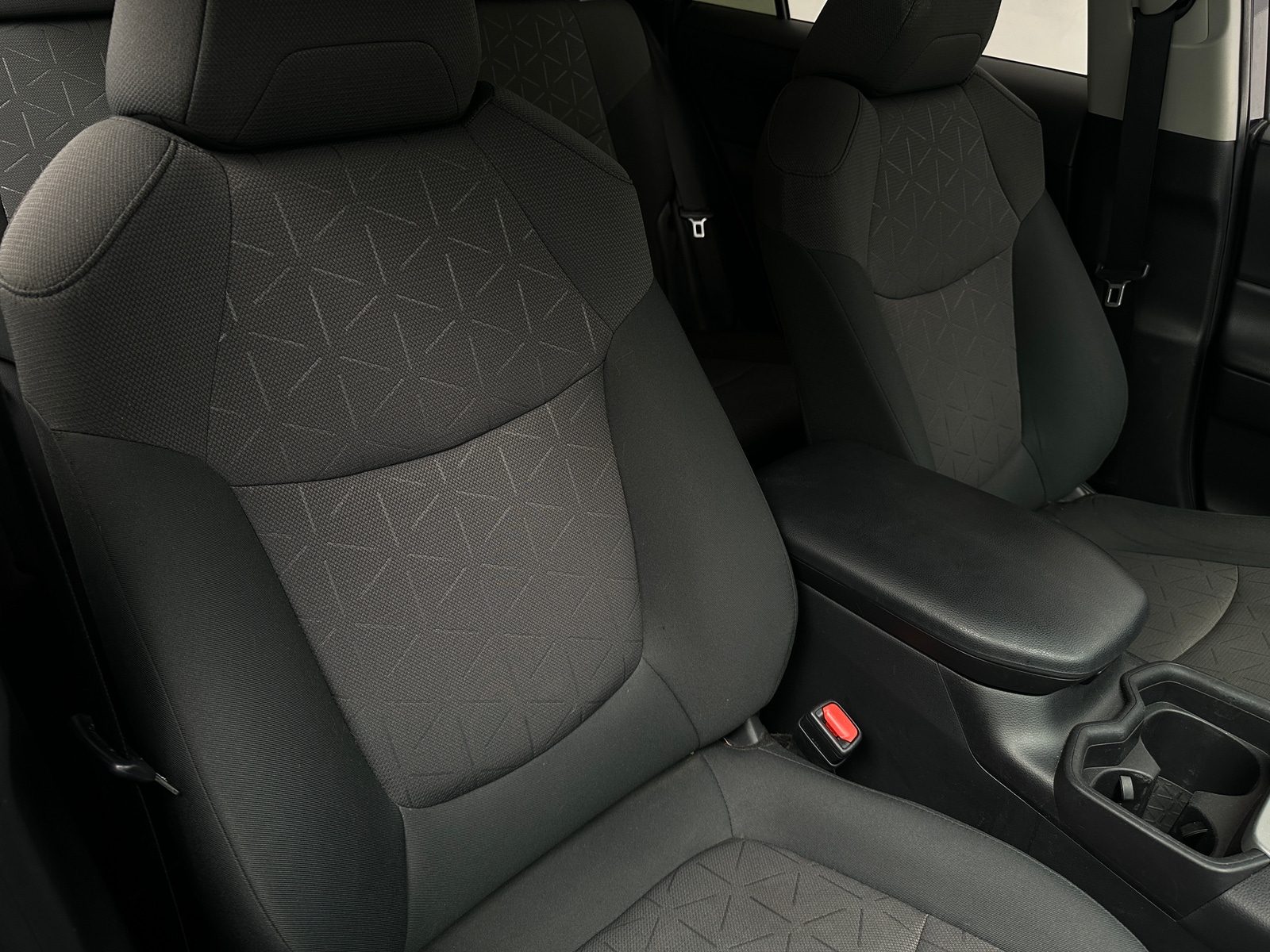 Thumbnail: 2019 Toyota RAV4 - 2