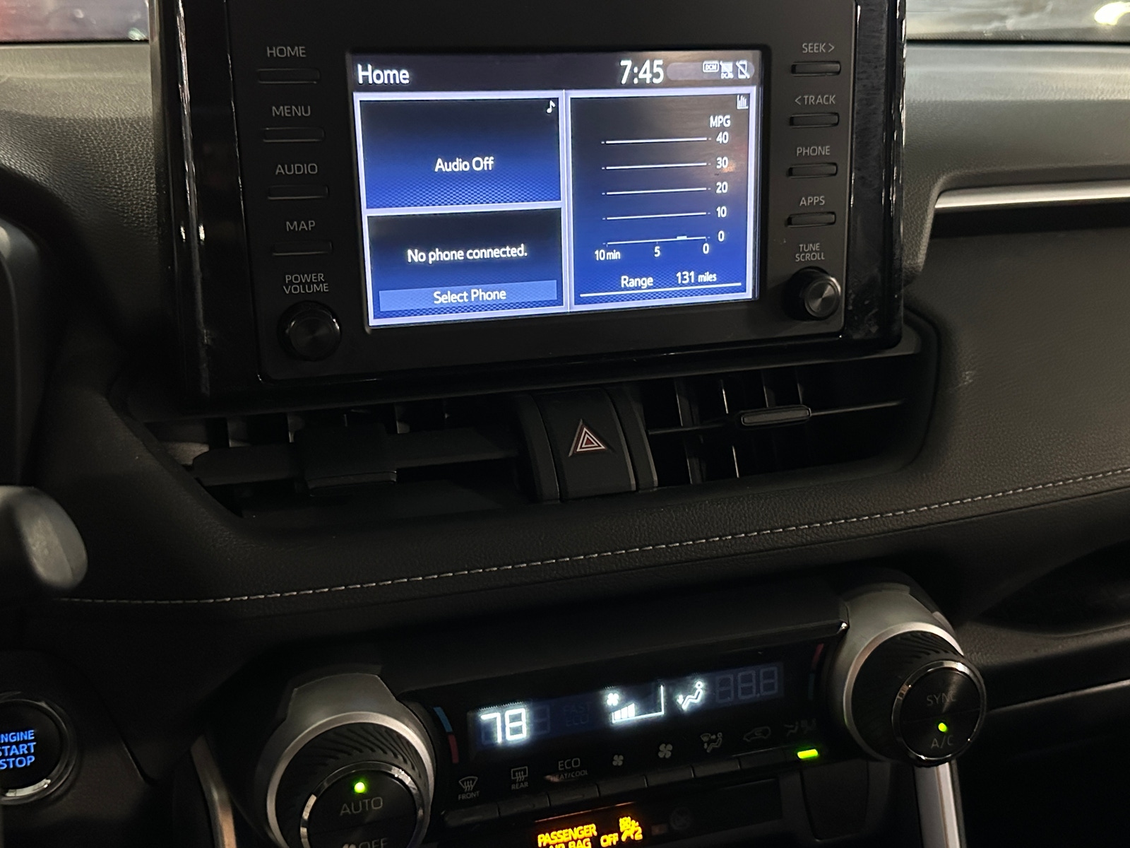 Thumbnail: 2019 Toyota RAV4 - 4