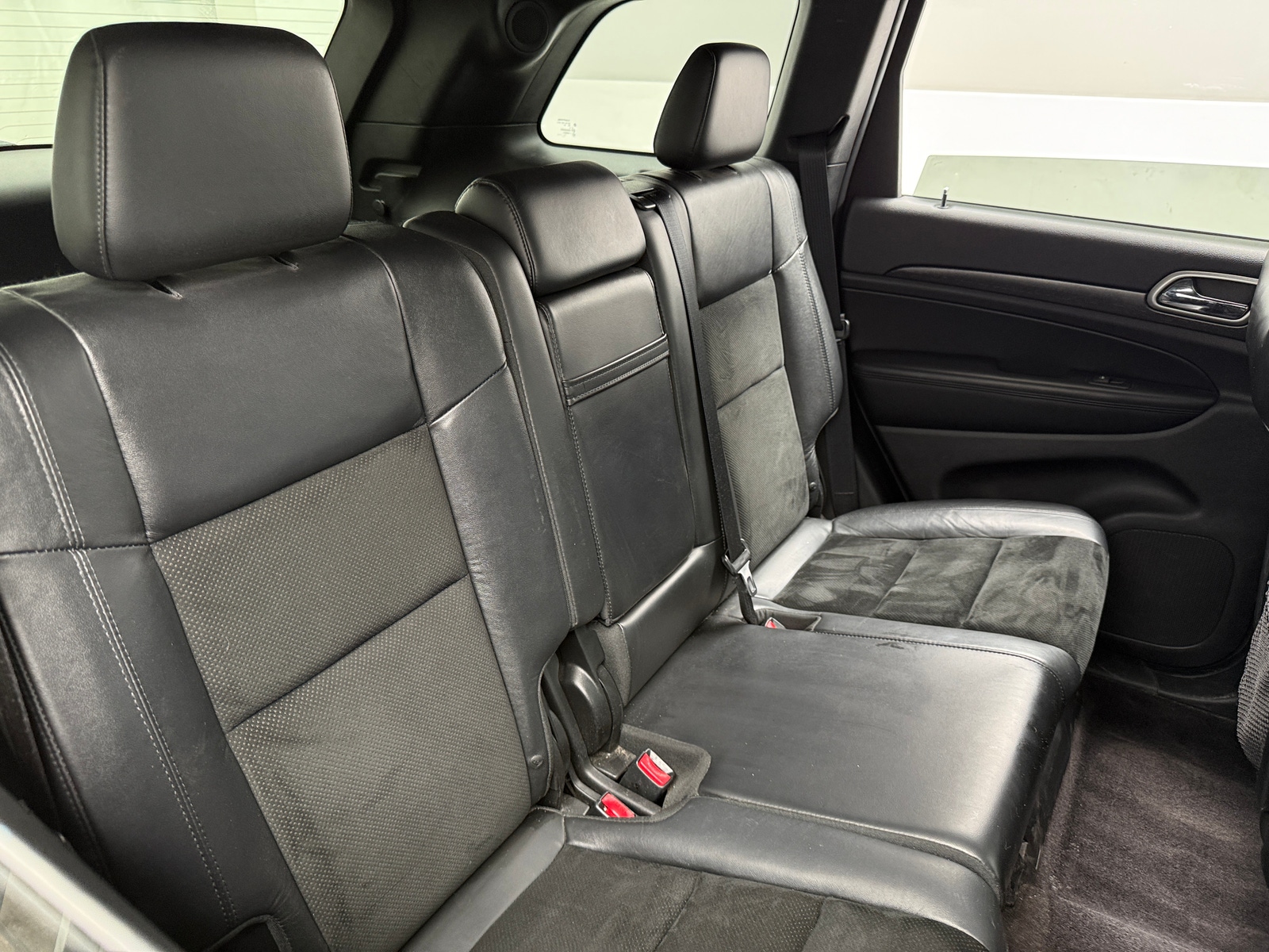 Thumbnail: 2017 Jeep Grand Cherokee - 6