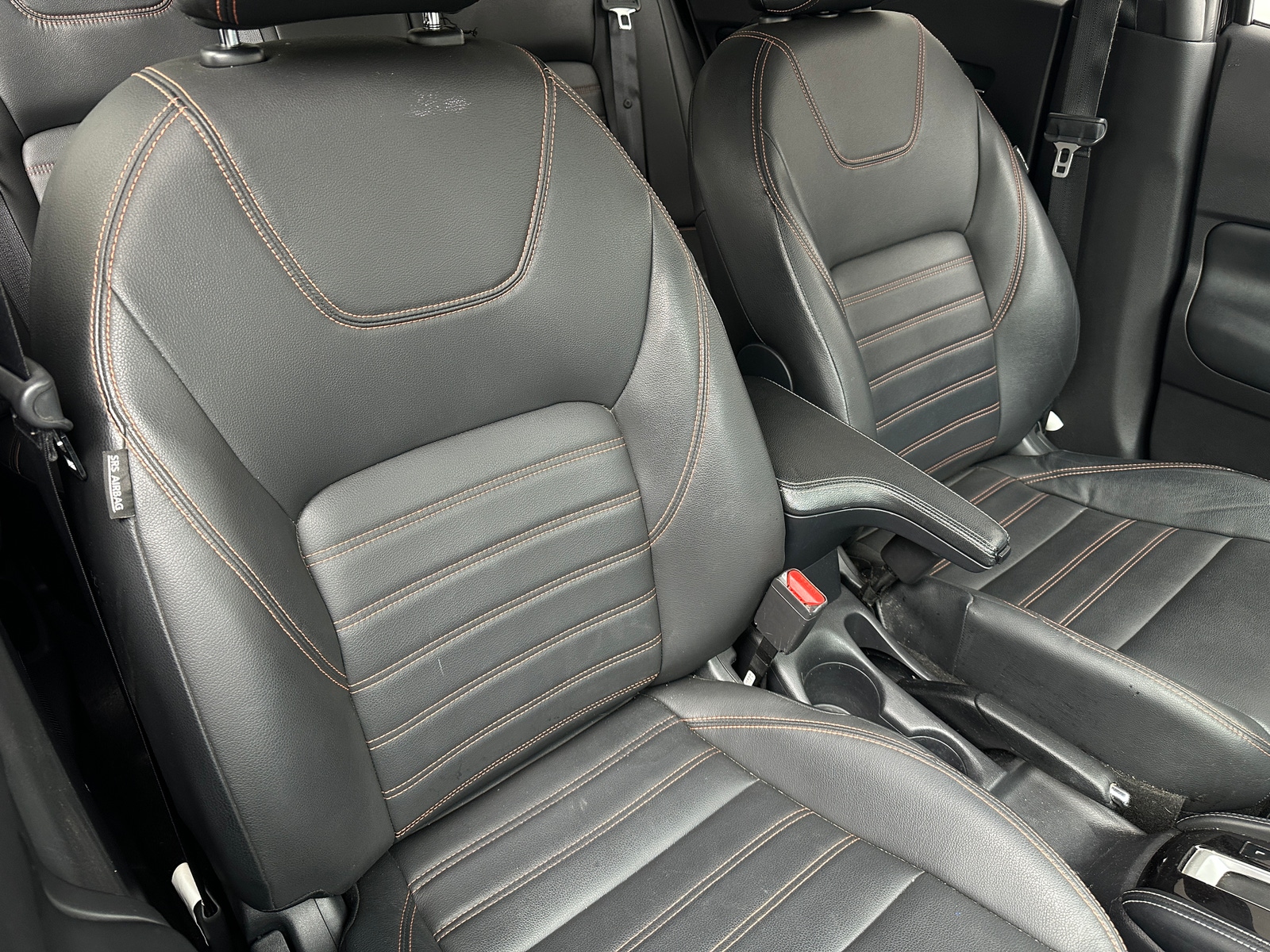 Thumbnail: 2020 Nissan Kicks - 2