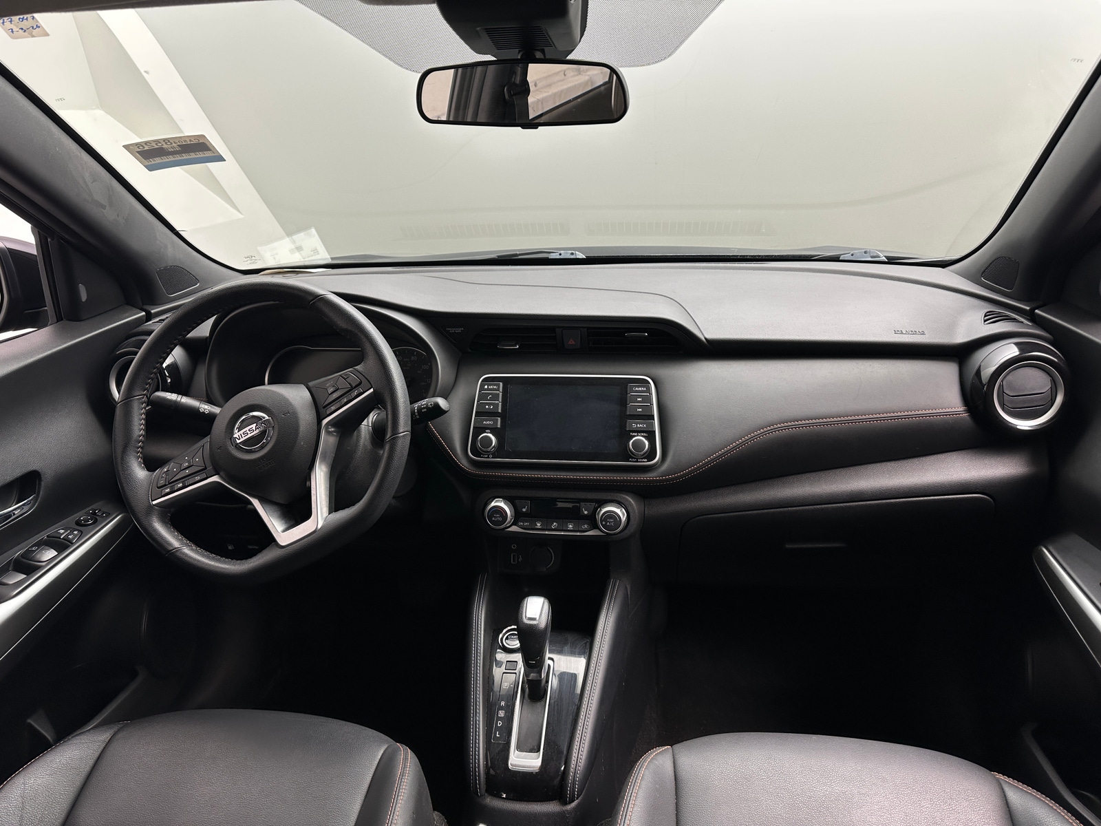 Thumbnail: 2020 Nissan Kicks - 3