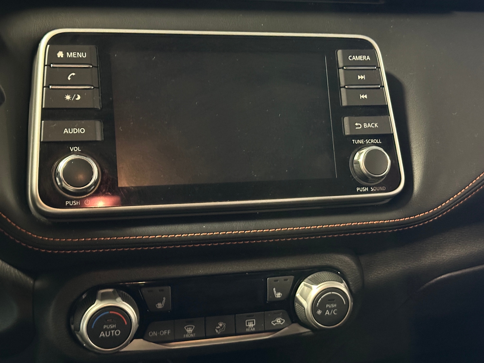 Thumbnail: 2020 Nissan Kicks - 4