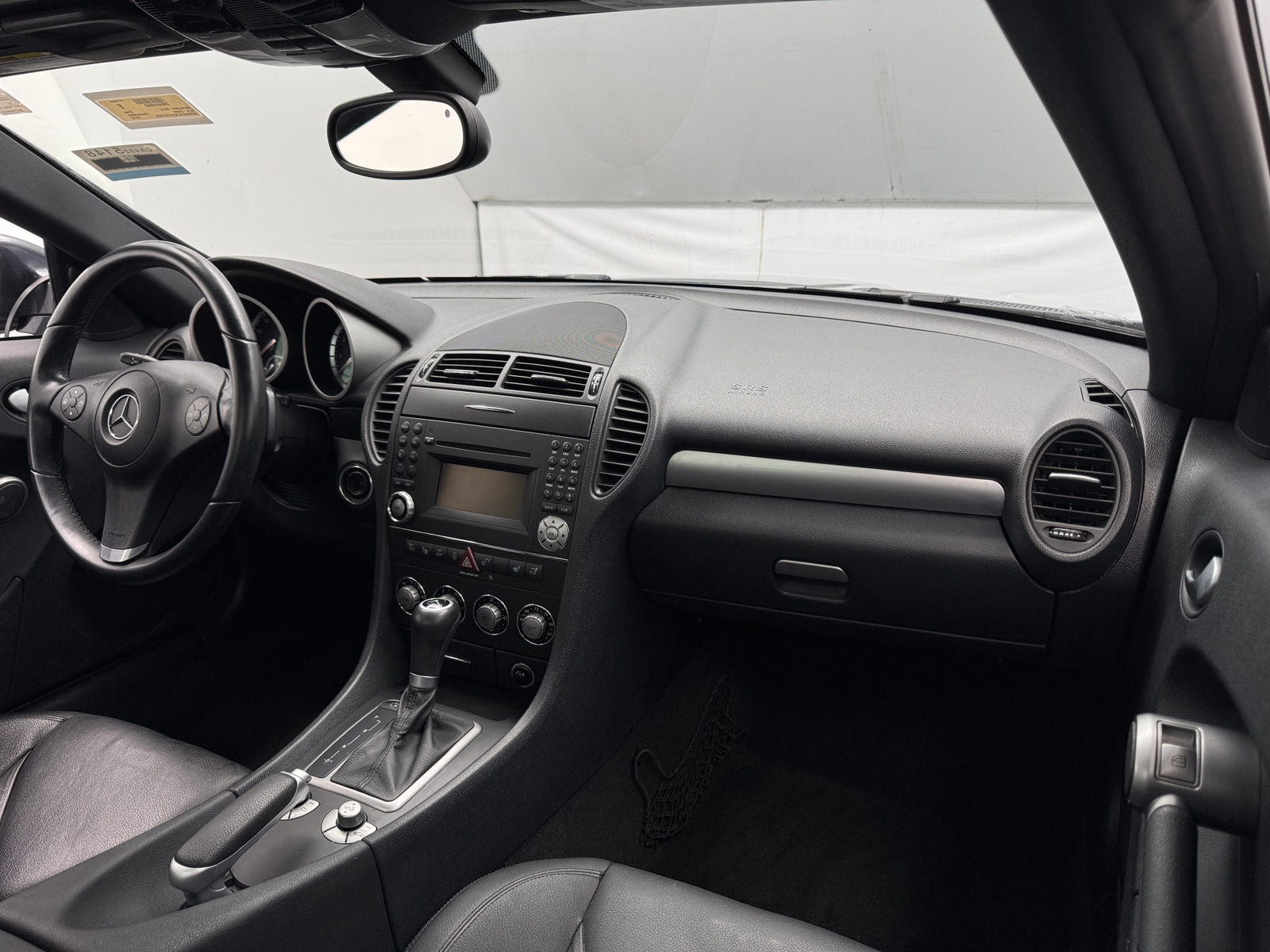 Thumbnail: 2010 Mercedes-Benz SLK - 2