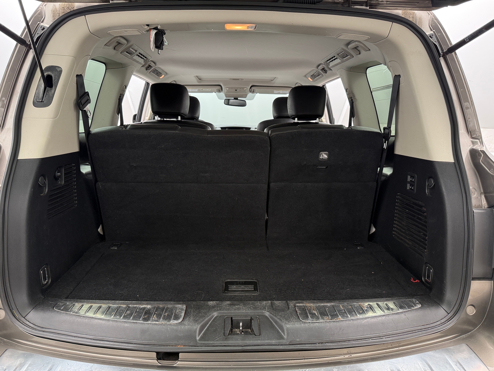 Thumbnail: 2019 INFINITI QX80 - 6