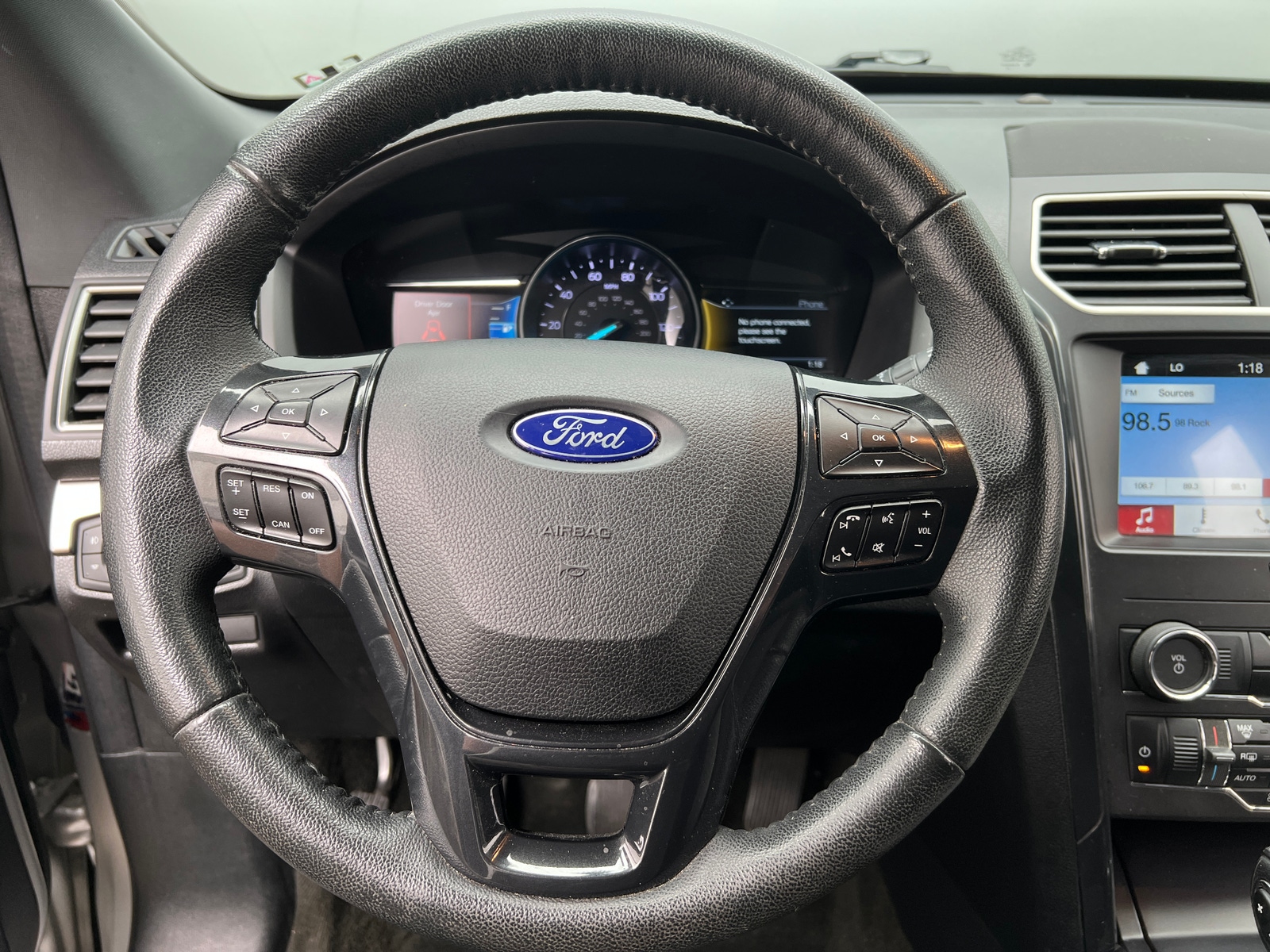 Thumbnail: 2018 Ford Explorer - 5