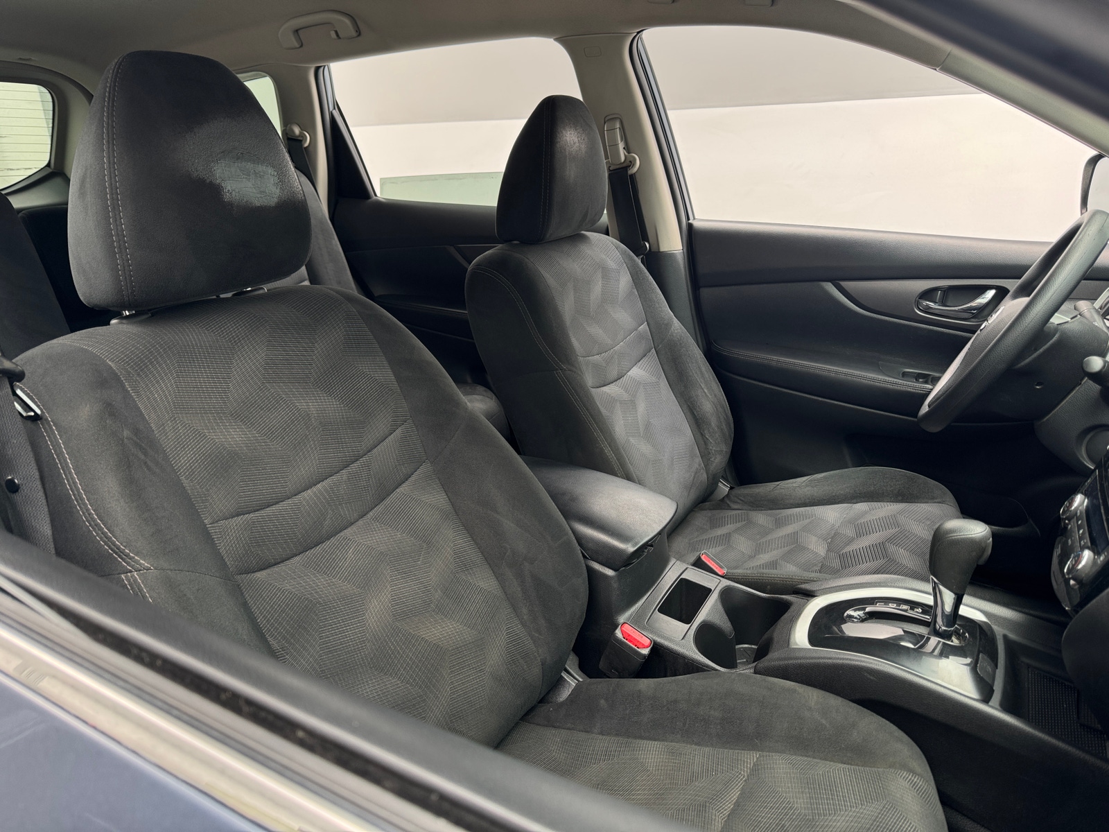 Thumbnail: 2016 Nissan Rogue - 2