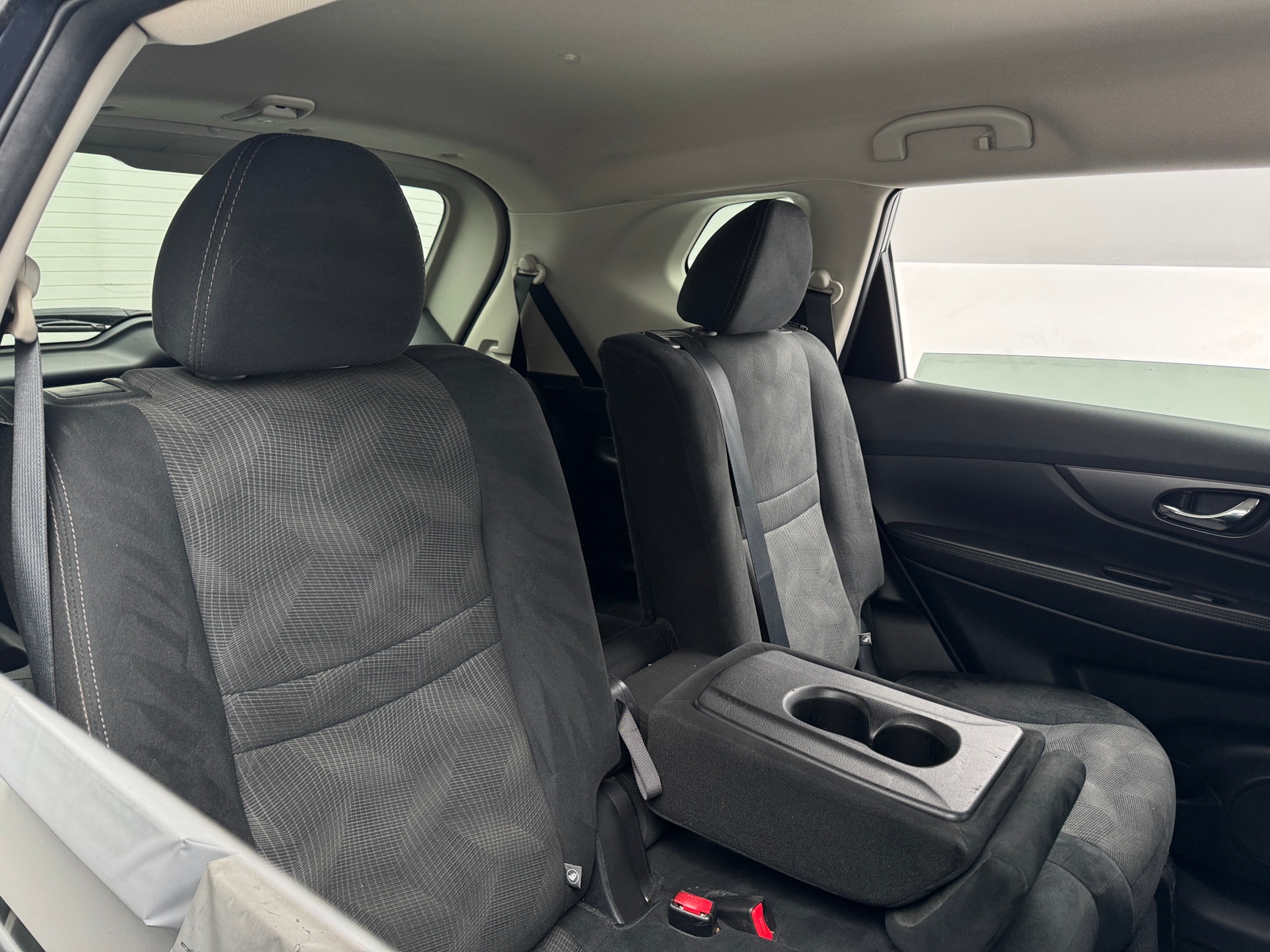 Thumbnail: 2016 Nissan Rogue - 6